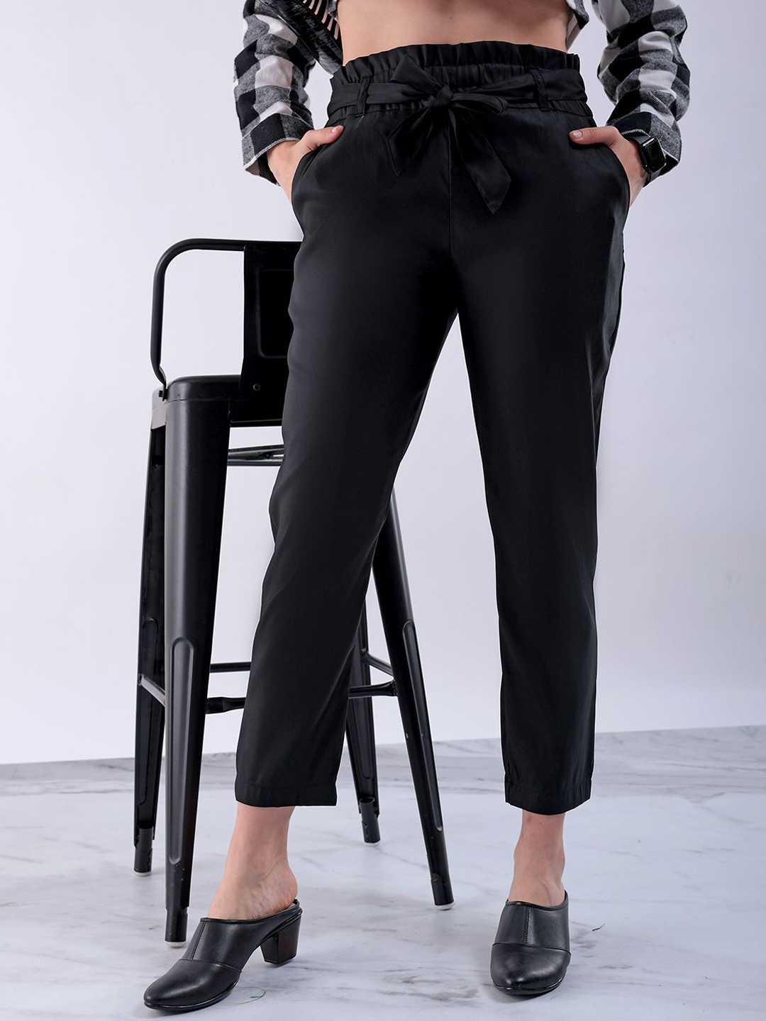 

Freehand by The Indian Garage Co Women Slim Fit Trousers, Black