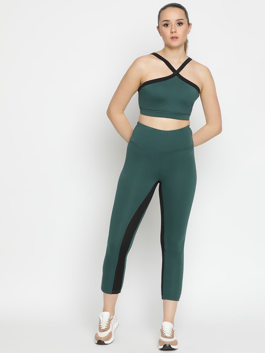 

Wearjukebox Halter Neck Top With Leggings, Green