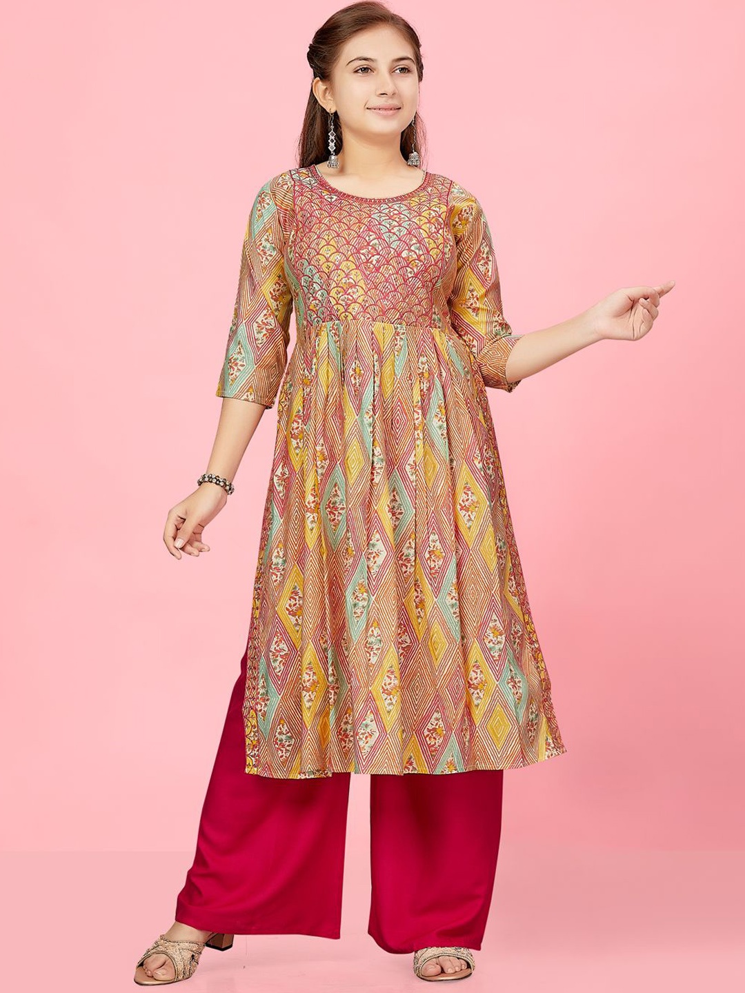 

BAESD Girls Ethnic Motifs Printed Round Neck Thread Work Straight Kurta, Red