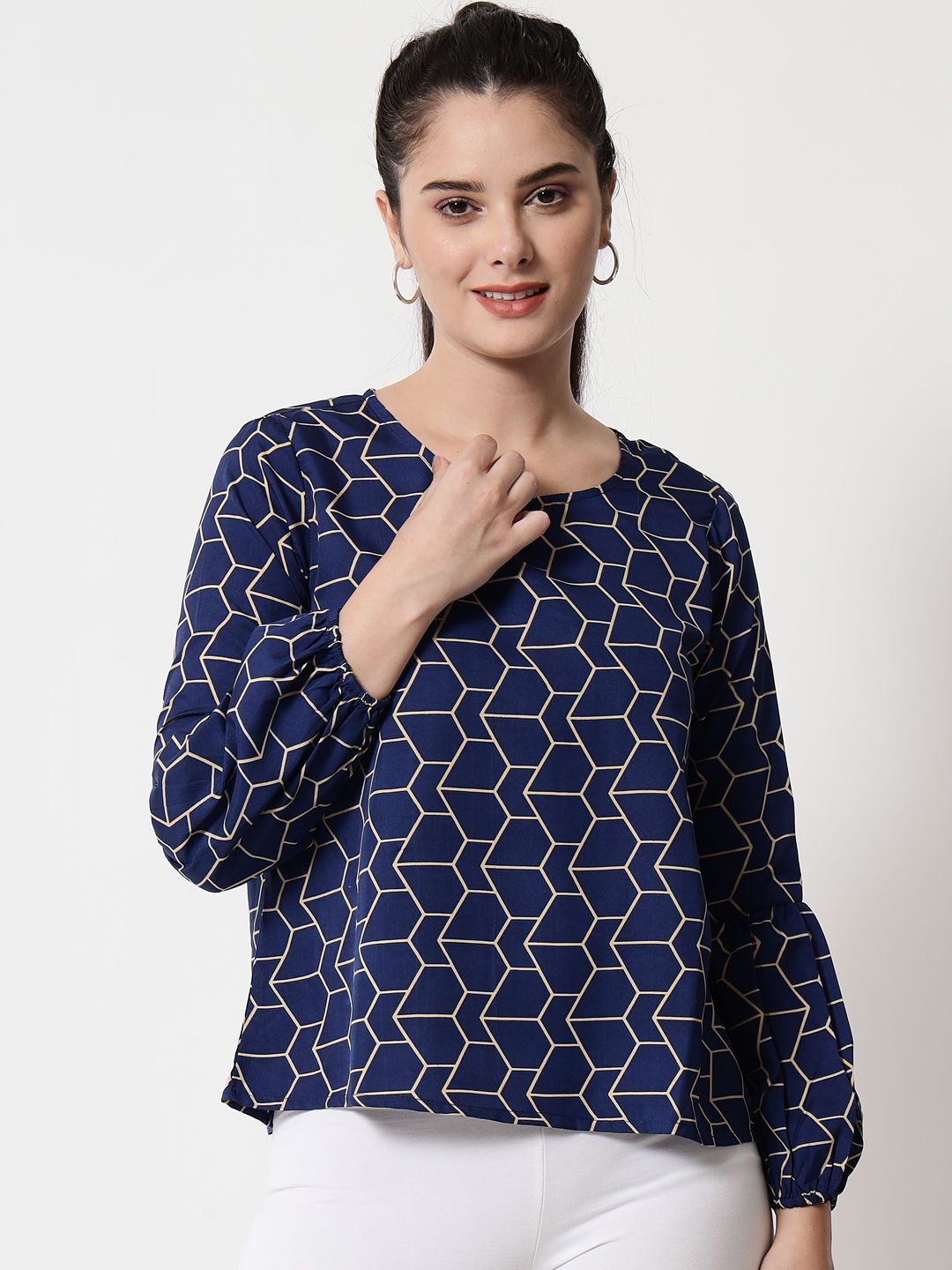

Yaadleen Women Geometric Printed Round Neck Top, Navy blue