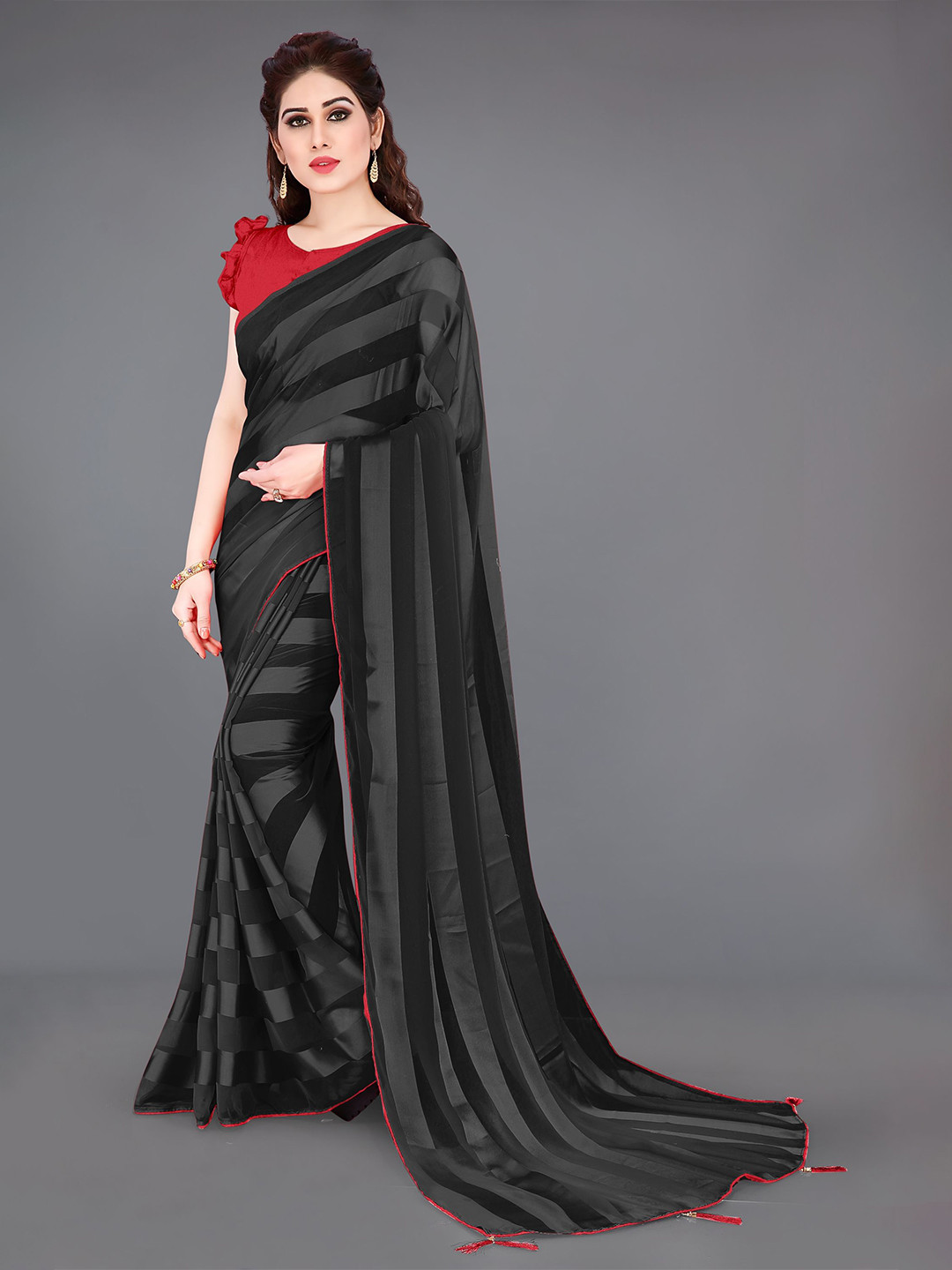 

MIRCHI FASHION Striped Printed Saree, Black