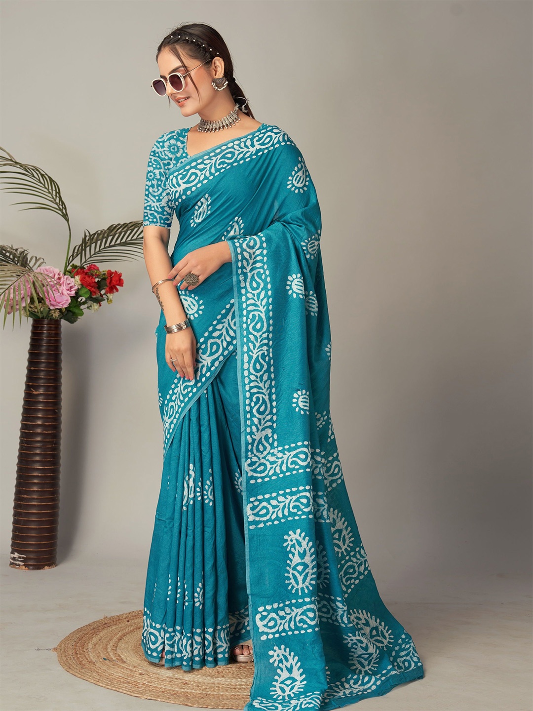 

V3 FASHION STUDIO Ethnic Motifs Pure Cotton Jamdani Saree, Blue
