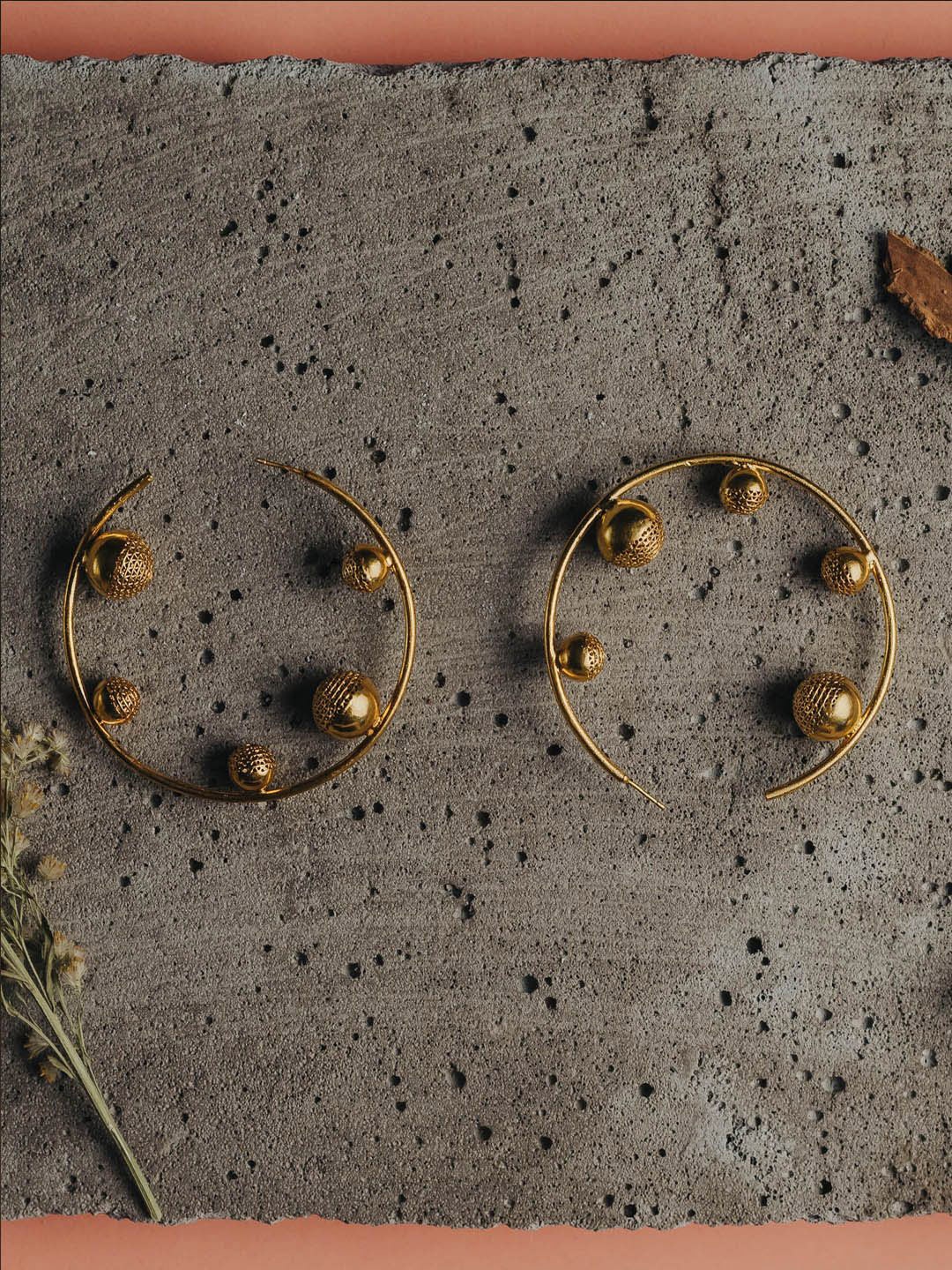 

The Slow Studio Classic Hoop Earrings, Gold