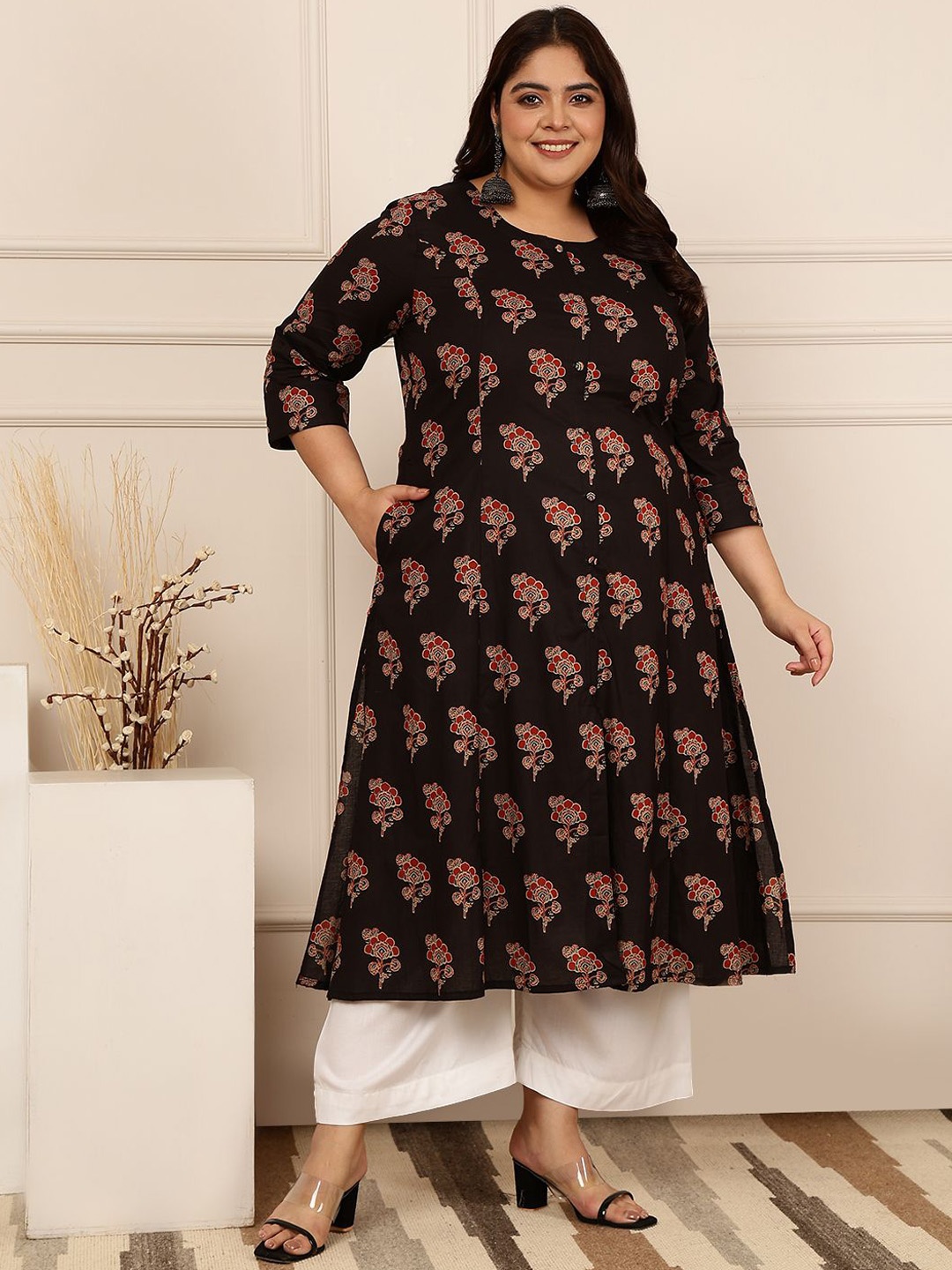 

GULMOHAR JAIPUR Plus Size Floral Printed A-Line Kurta, Black