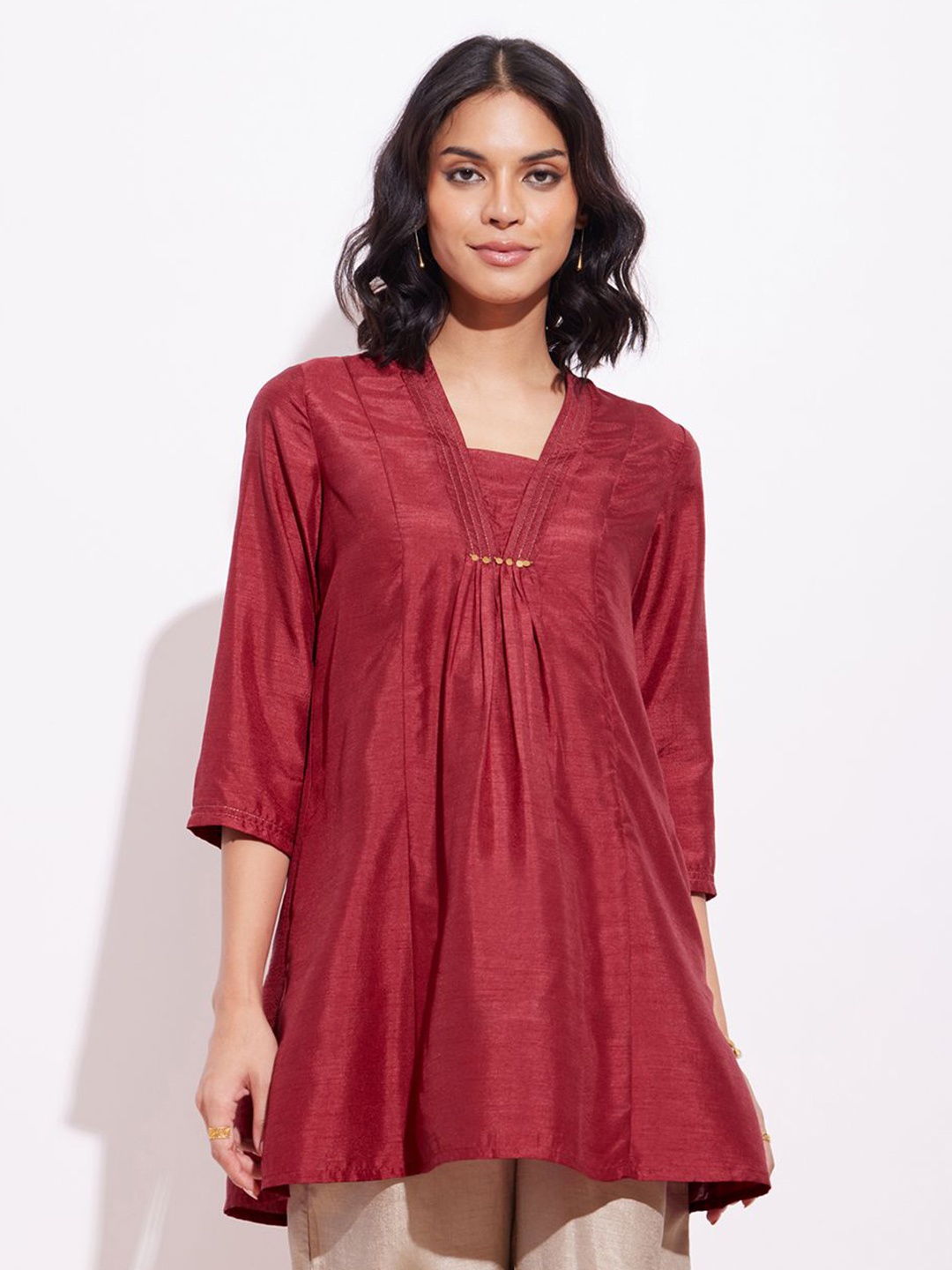

Pink Fort Solid V-Neck Top, Maroon