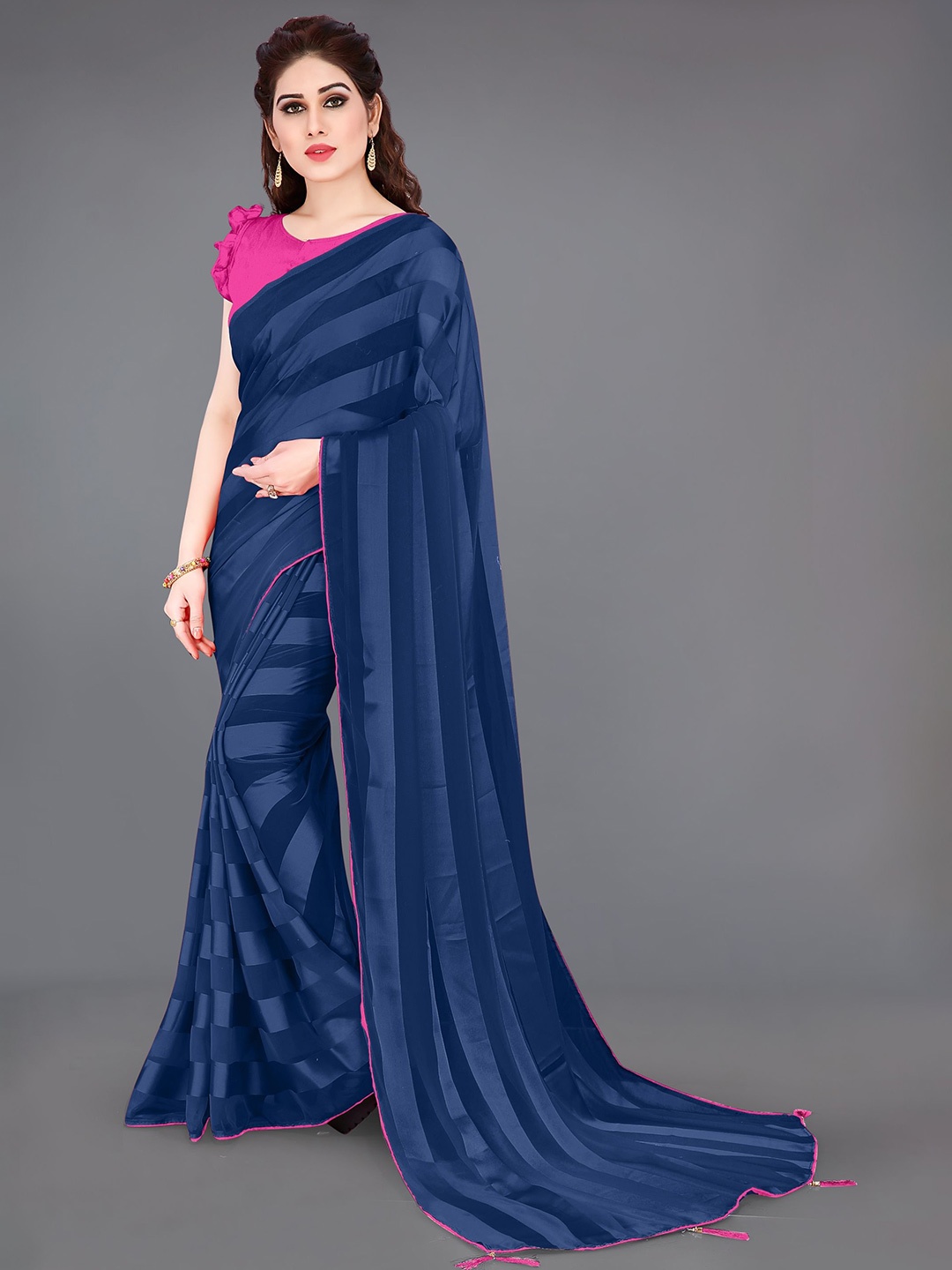 

MIRCHI FASHION Striped Saree, Navy blue