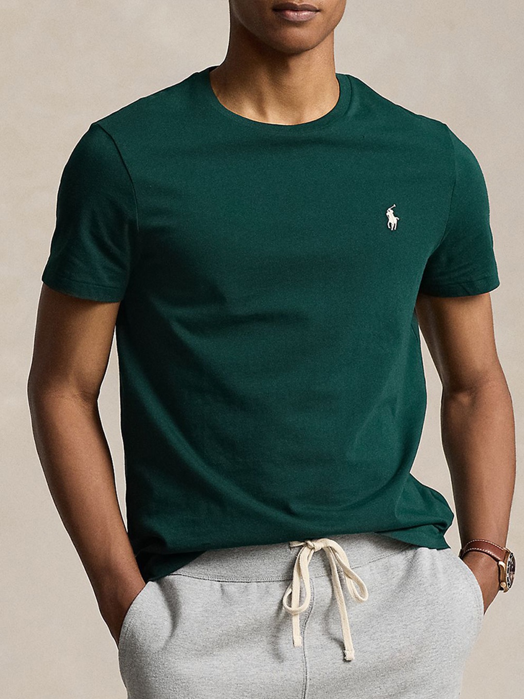 

Polo Ralph Lauren Men Solid Round Neck T-shirt, Green