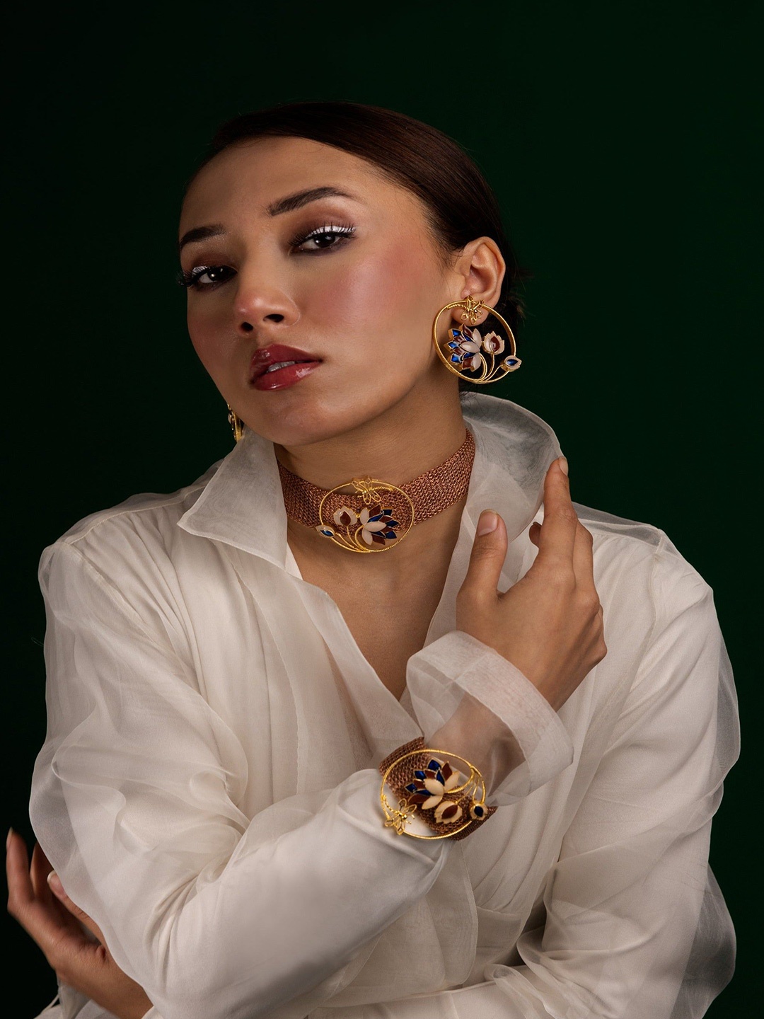 

Trupti Mohta Rustic Weave Lotus Gold-Plated Choker Necklace