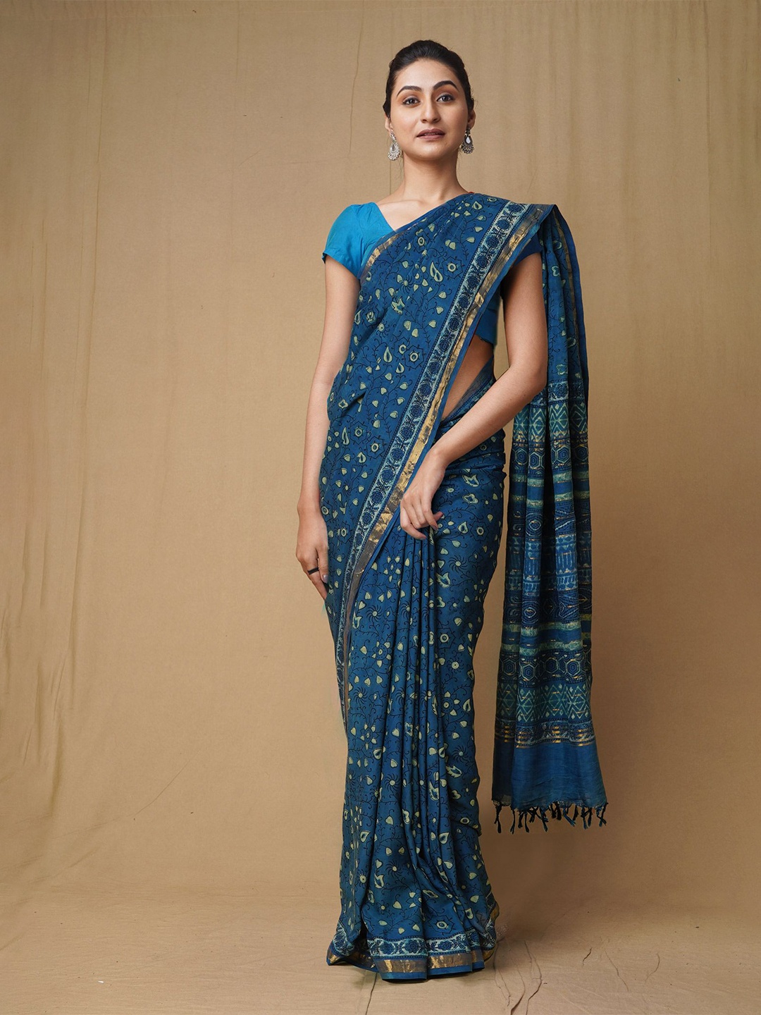 

Unnati Silks Zari Ajrak Handloom Chanderi Saree, Blue
