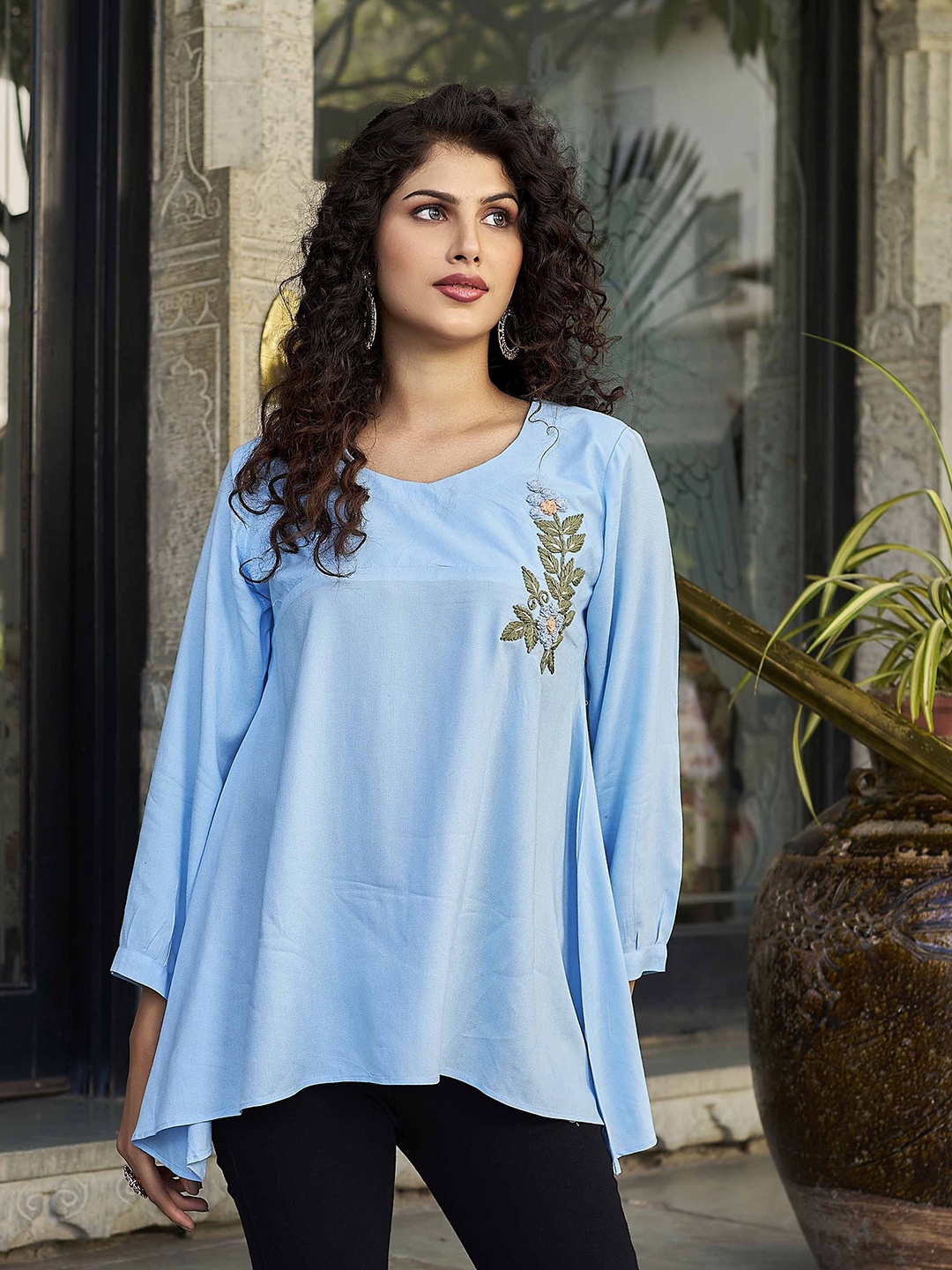 

Puretouch Embroidered Tunic, Blue