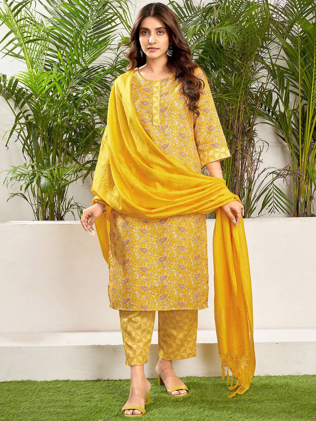 

KALINI Paisley Printed Gotta Patti Straight Kurta with Trousers & Dupatta, Yellow