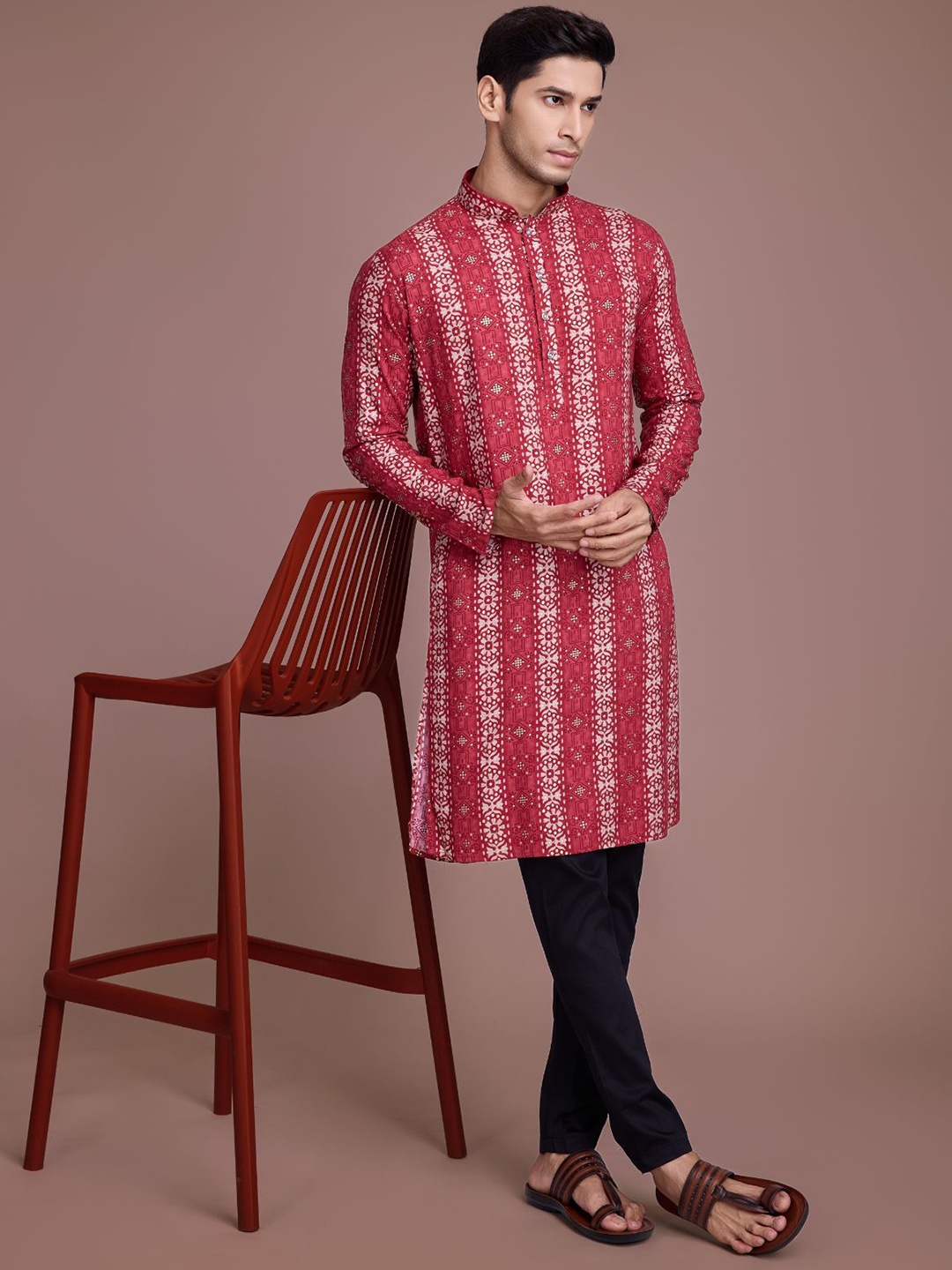 

ODETTE Men Geometric Printed Thread Work Kurta, Red