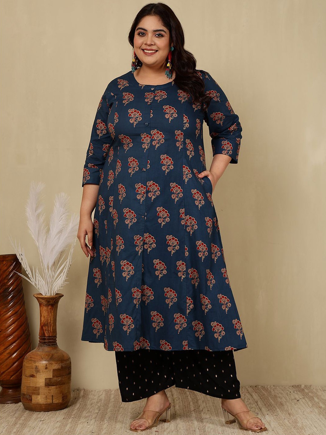 

GULMOHAR JAIPUR Plus Size Floral Printed A-Line Kurta, Navy blue