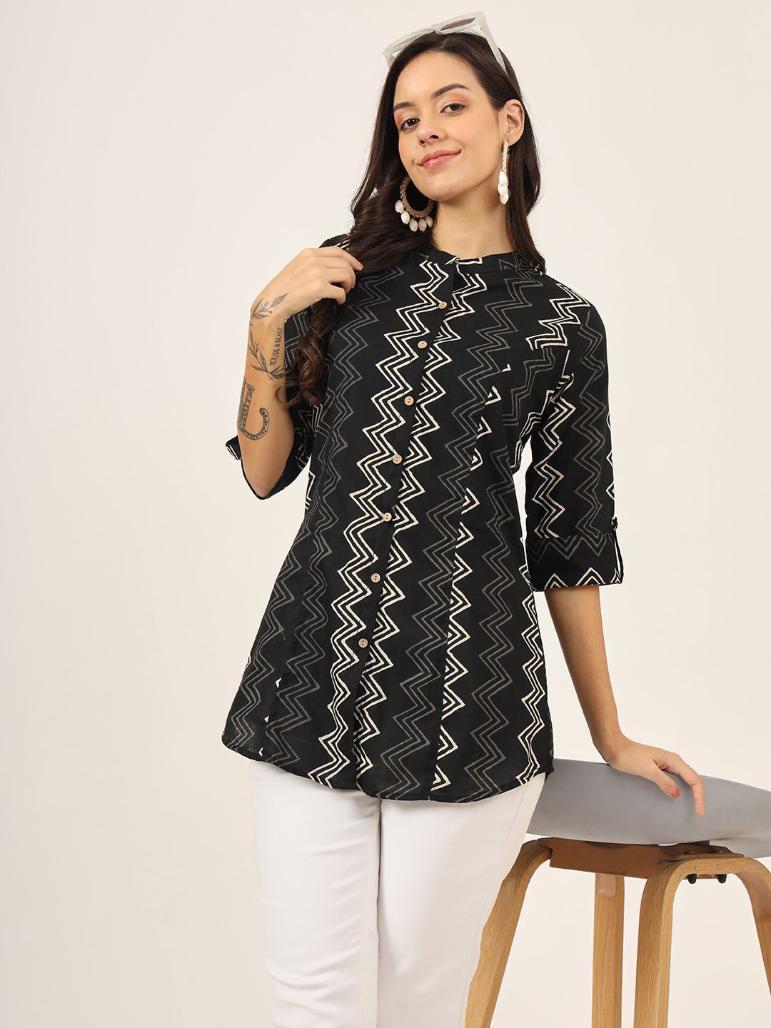 

KALINI Women Abstract Printed Mandarin Collar Cotton Top, Black