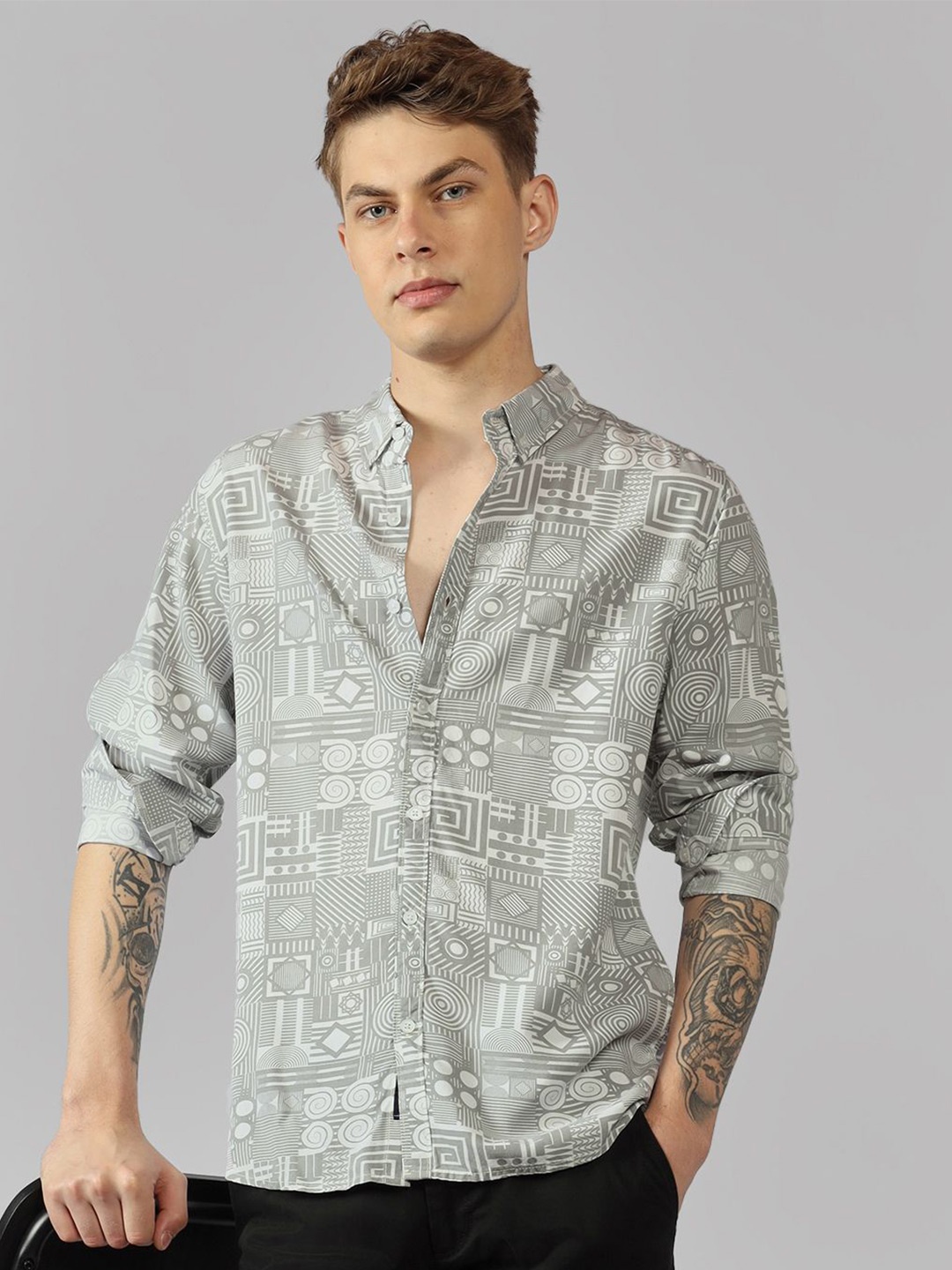 

Dennis Lingo Men Button Down Collar Abstract Printed Cotton Relaxed Fit Casual Shirt, Grey