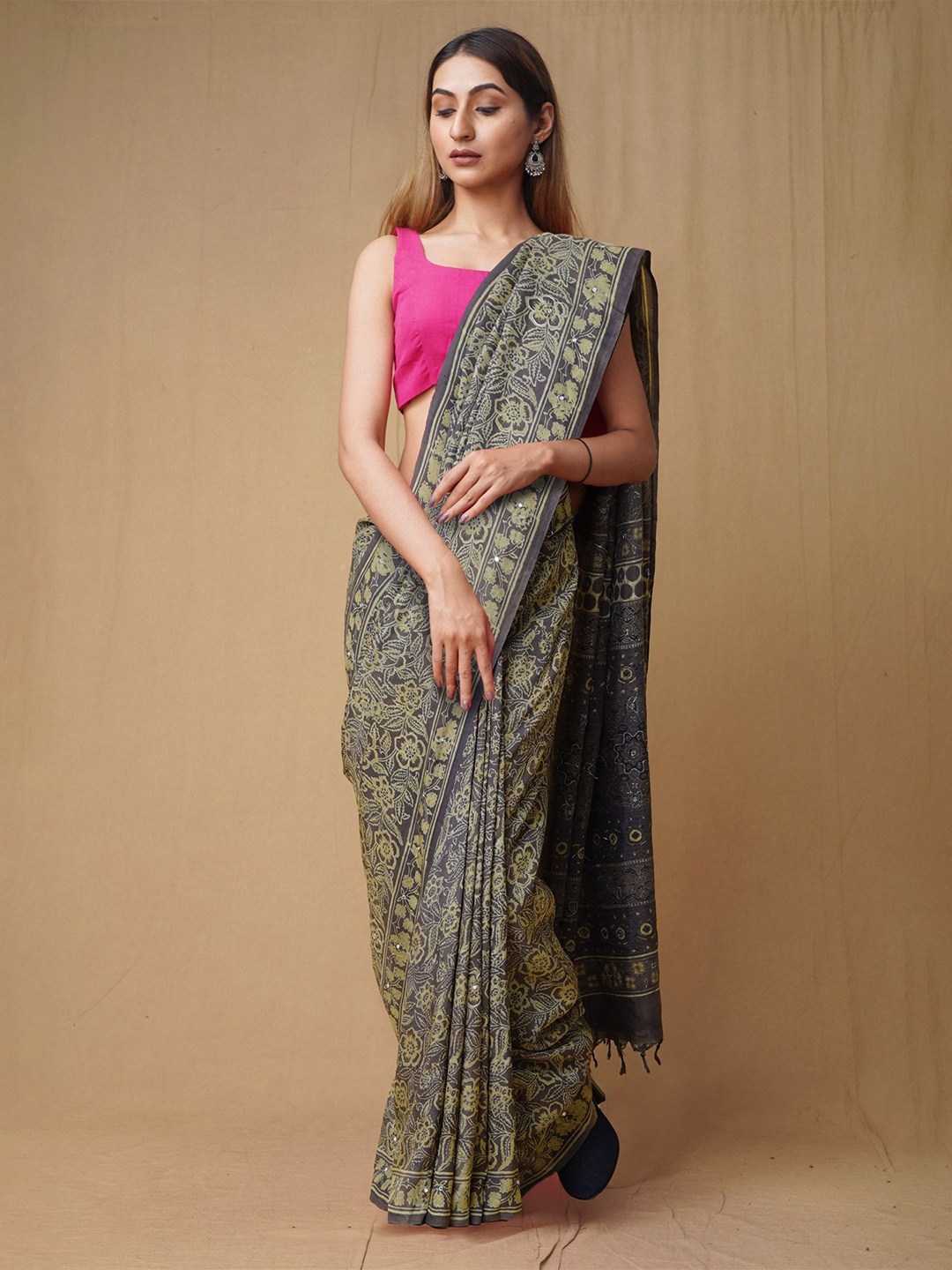 

Unnati Silks Ajrak Block Mirror Work Handloom Chanderi Saree, Grey