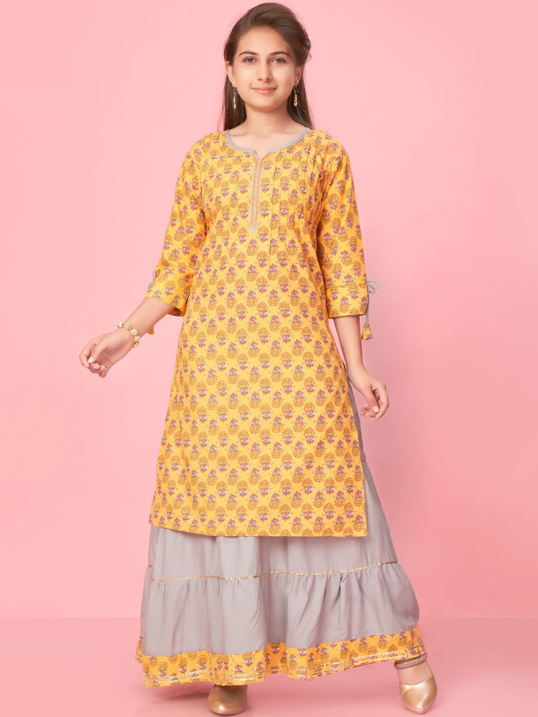

BAESD Girls Floral Printed Gotta Patti Pure Cotton Straight Kurta With Skirt, Yellow