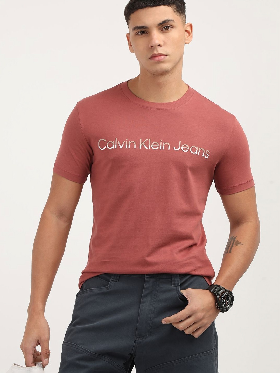 

Calvin Klein Jeans Men Typography Raw Edge Slim Fit T-shirt, Red