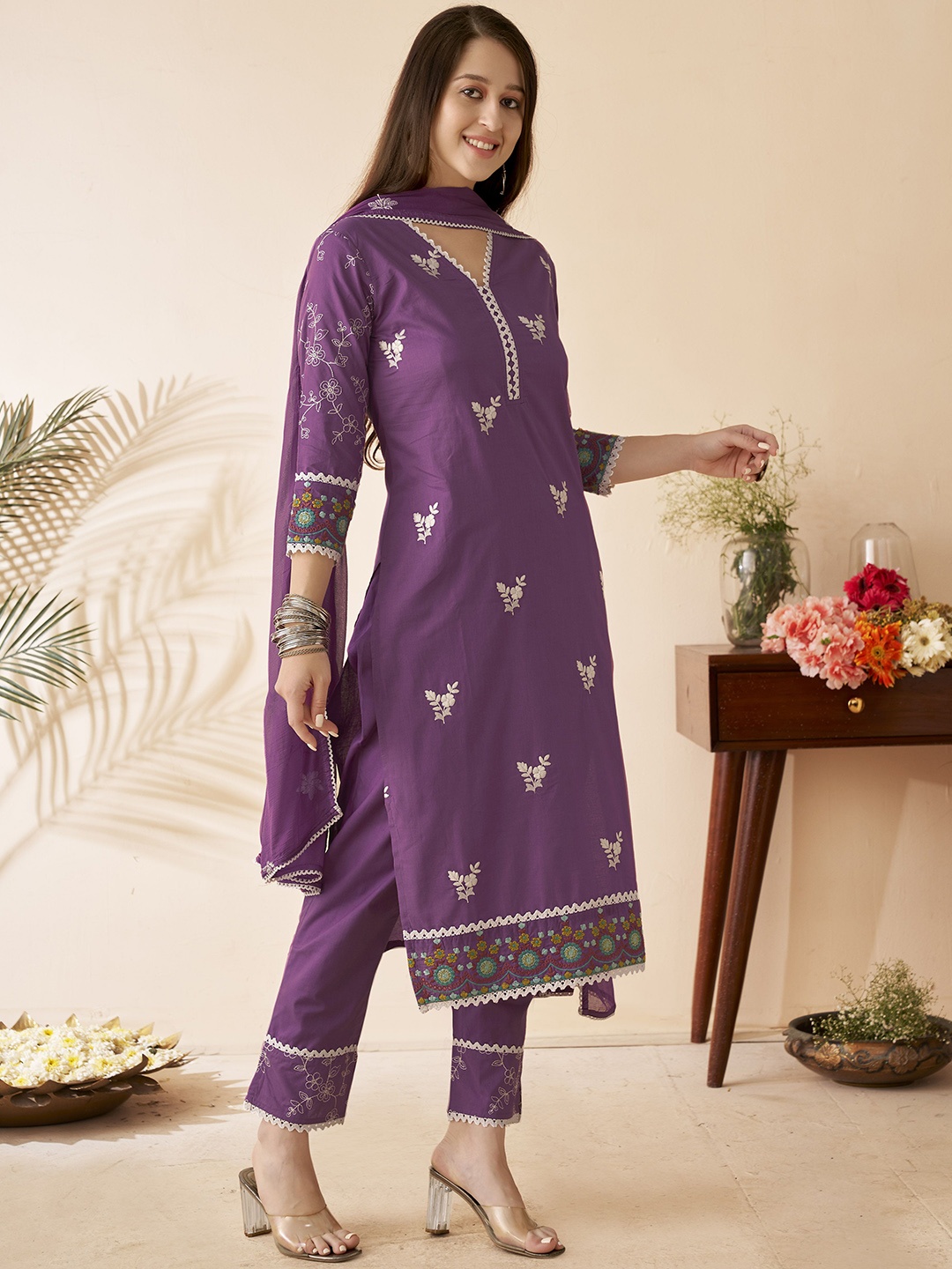 

Anouk Floral Embroidered Thread Work Pure Cotton Straight Kurta With Trousers & Dupatta, Purple