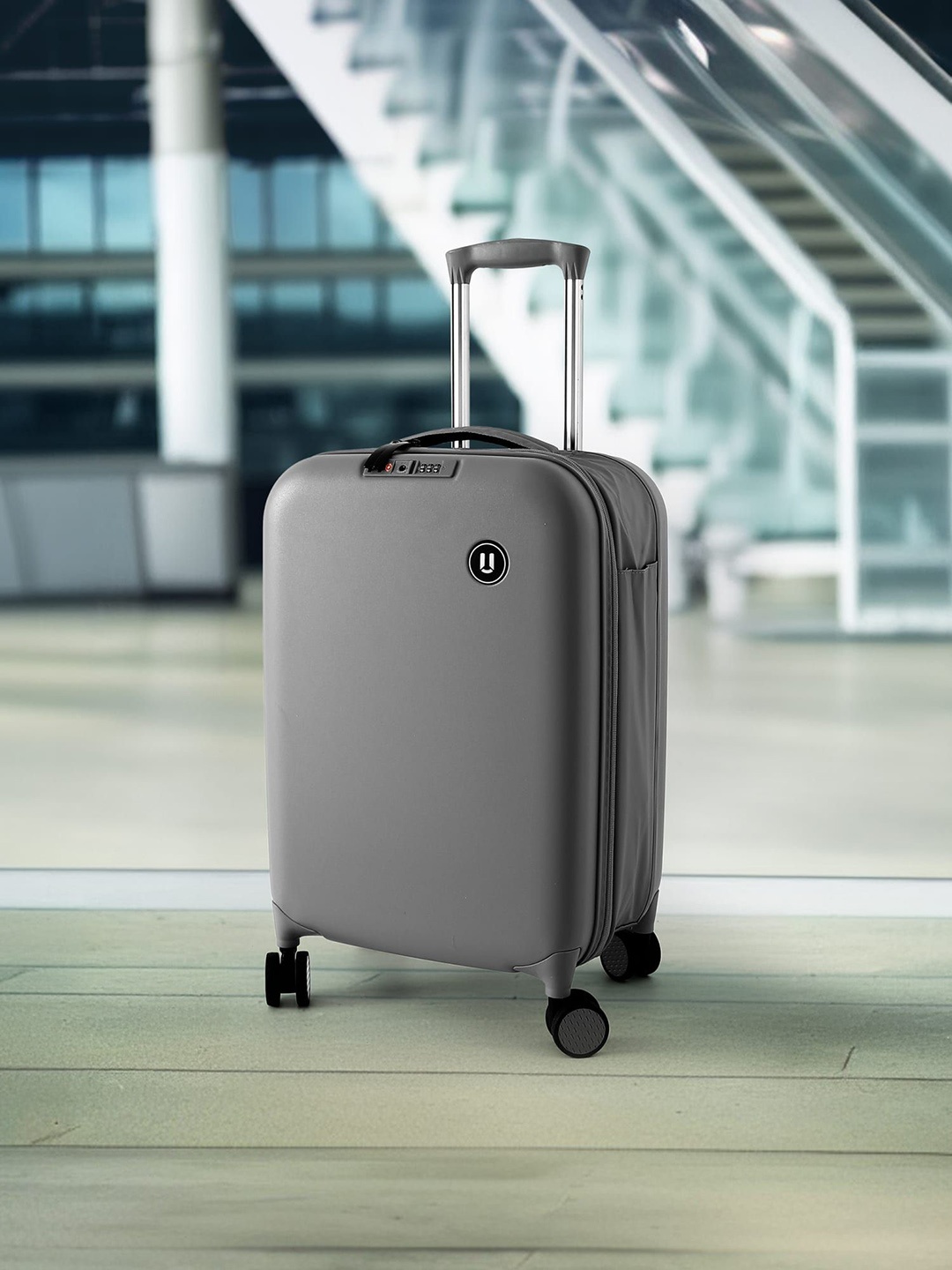

UMAI Hard-Sided Medium Trolley Suitcase, Grey