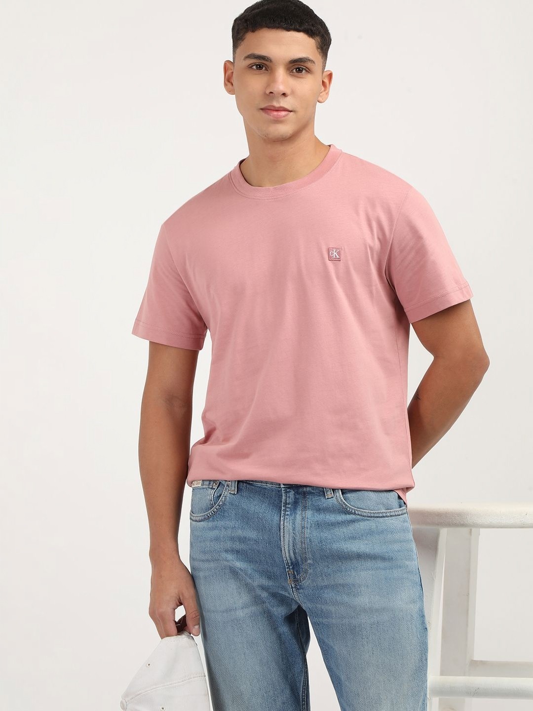 

Calvin Klein Jeans Men Raw Edge T-shirt, Pink