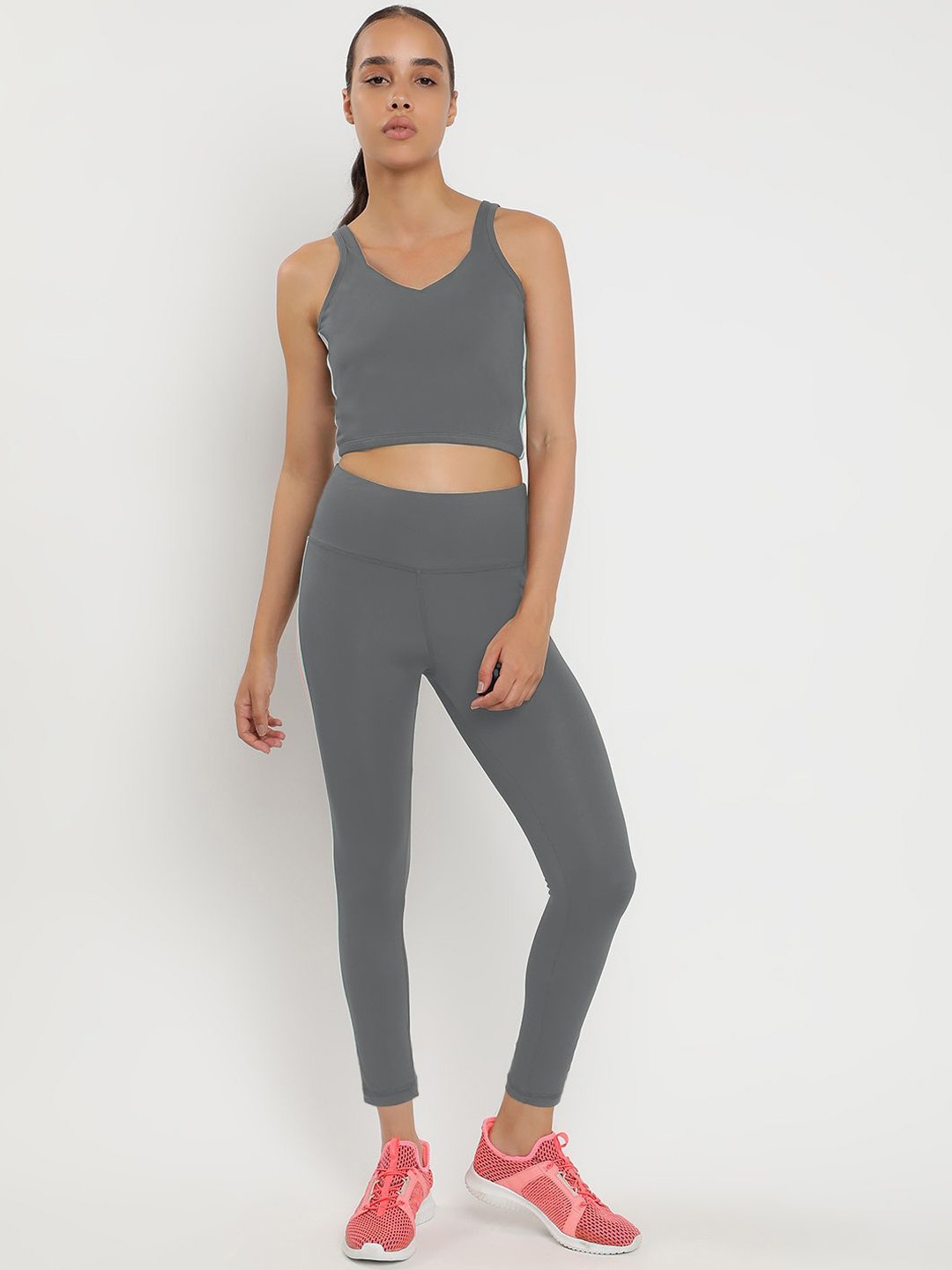 

Wearjukebox Sleeveless Lightweight Zen Bra With High-Rise Tights, Grey