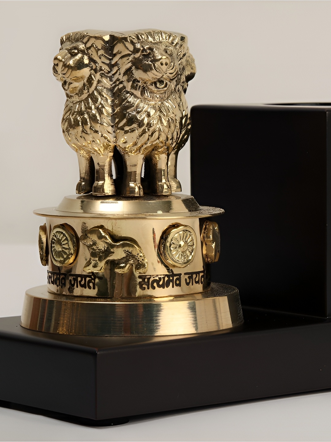 

Exotic India Black Curio Showpiece