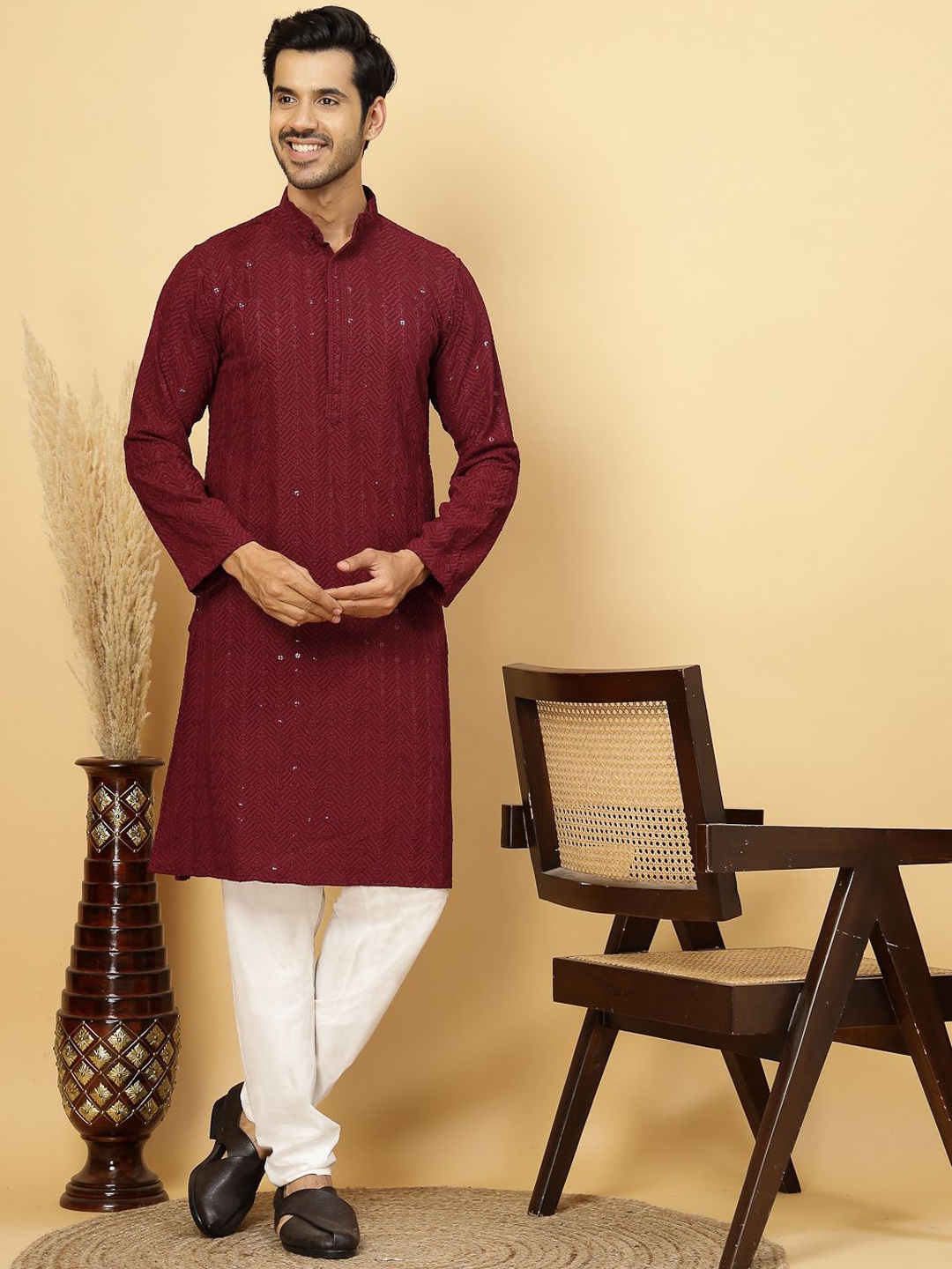 

FABINALIV Ethnic Motifs Embroidered Sequined Pure Cotton Kurta, Maroon