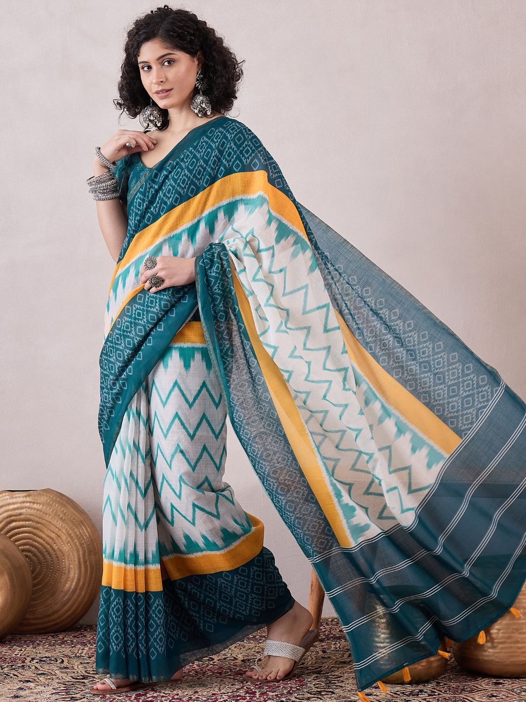 

KALINI Linen Blend Ikat Saree, Teal