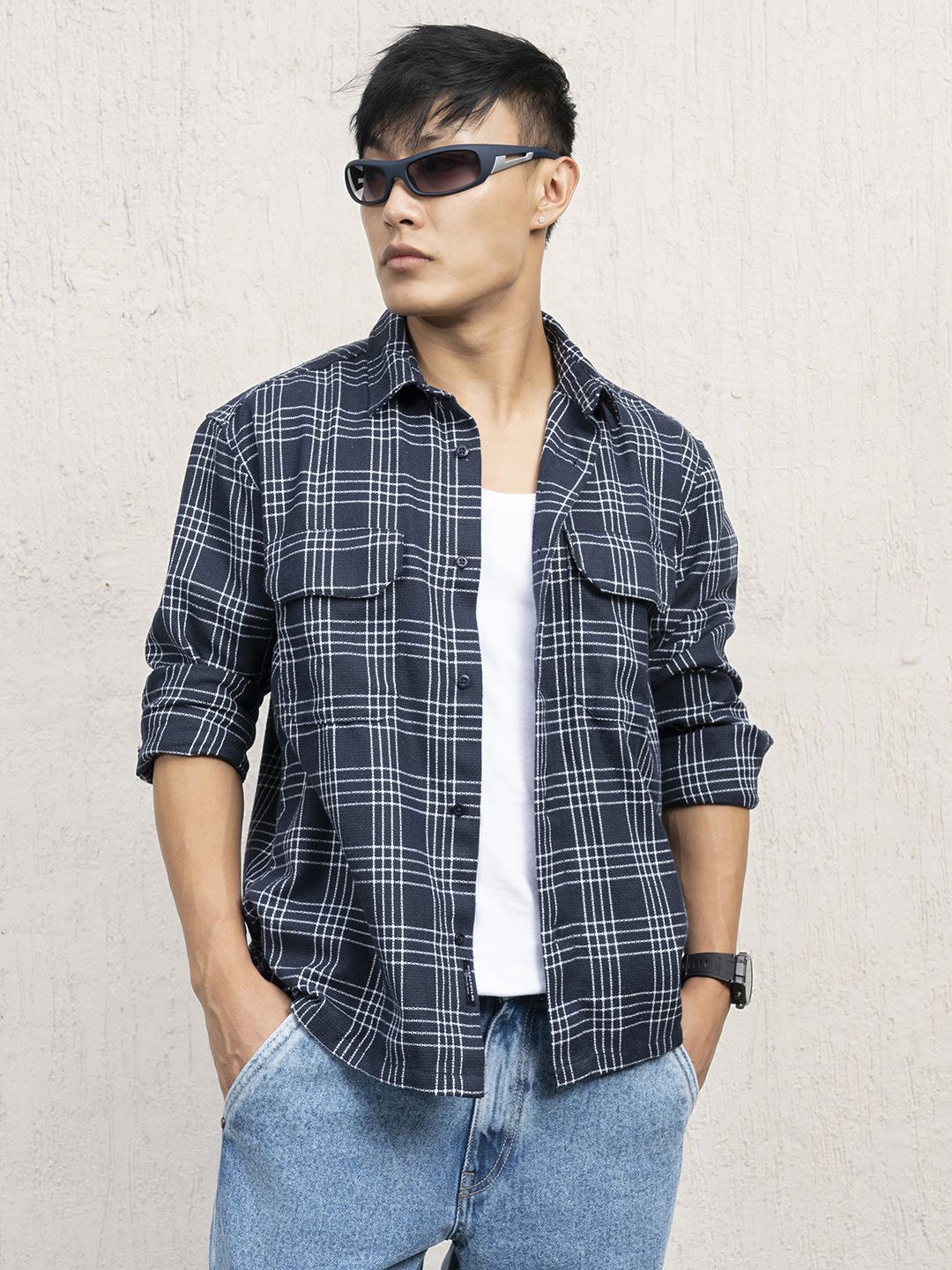 

Hubberholme Men Standard Spread Collar Checked Cotton Oversized Casual Shirt, Black