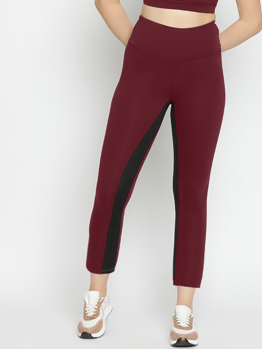 

Wearjukebox High-Rise Rapid-Dry Tights, Maroon