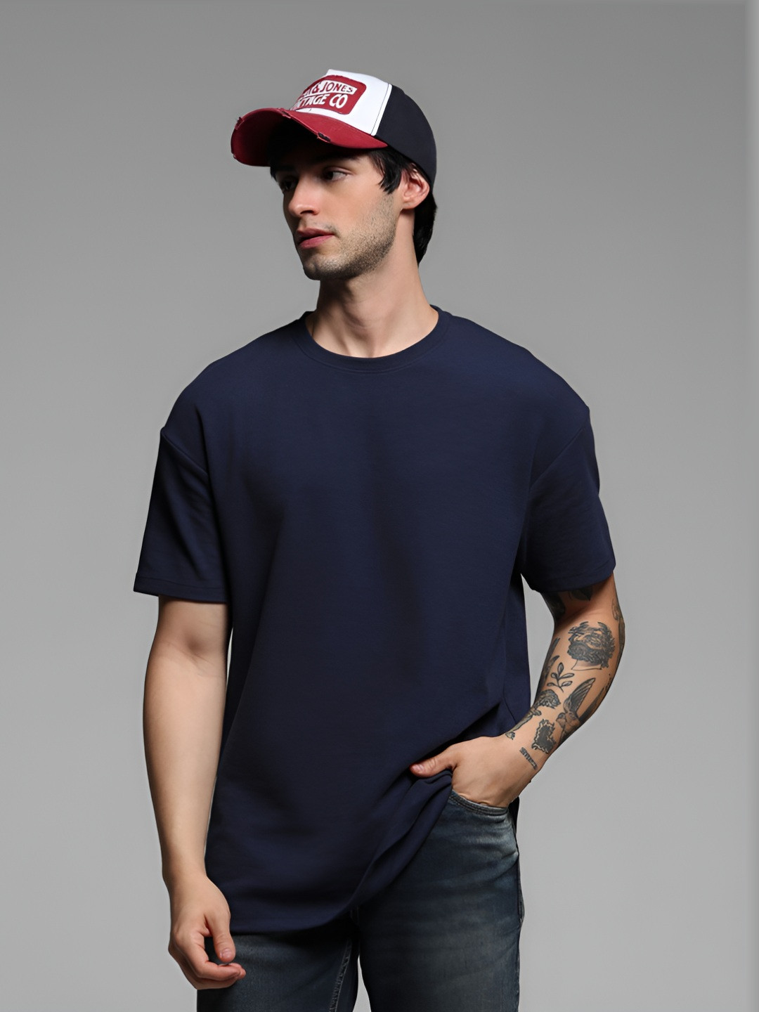 

Jack & Jones Men Solid Round Neck Cotton Oversized T-Shirt, Navy blue