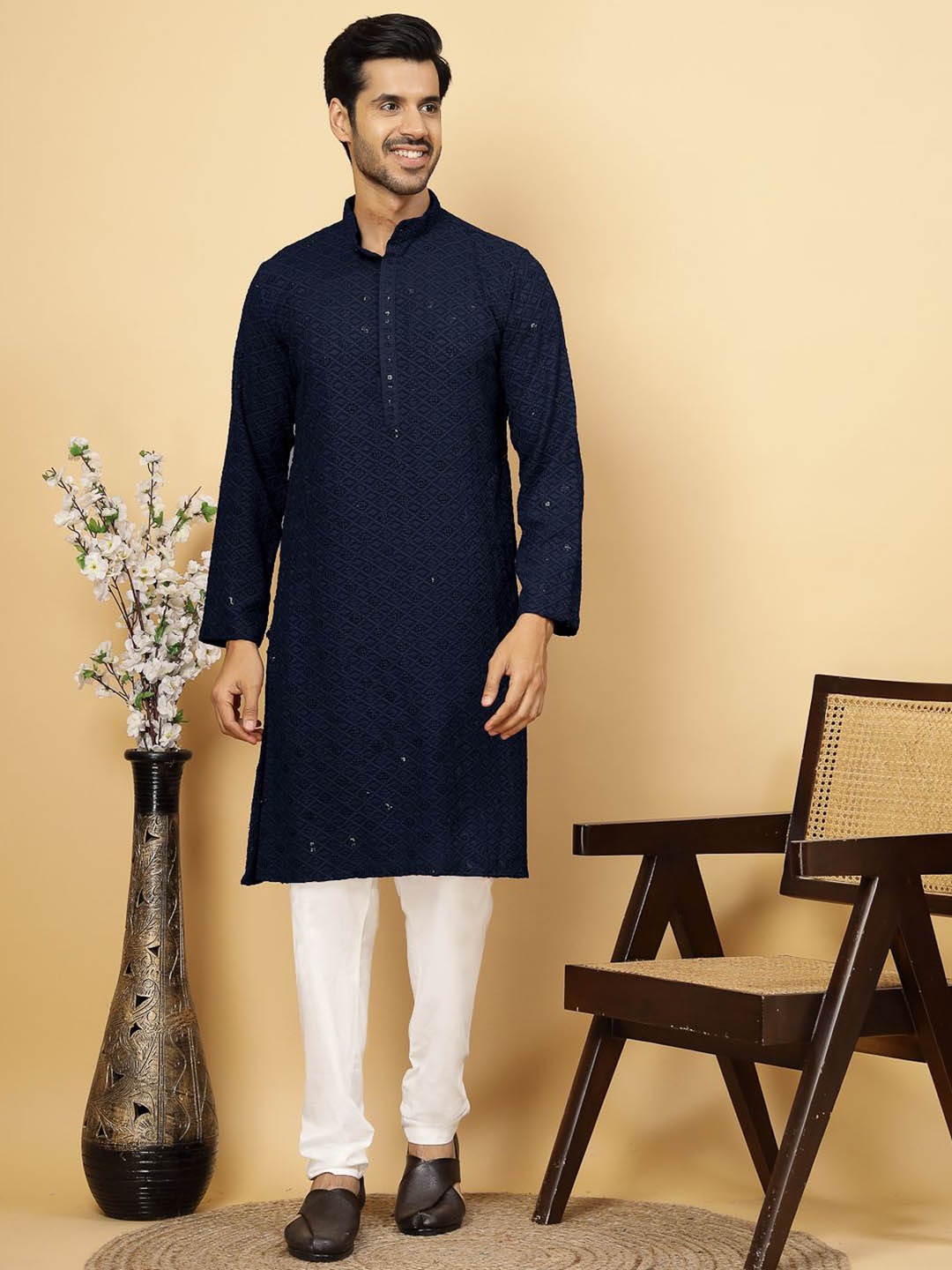 

FABINALIV Ethnic Motifs Embroidered Sequined Pure Cotton Kurta, Navy blue