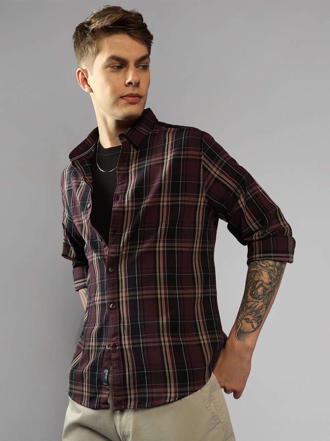 

Dennis Lingo Spread Collar Cotton Corduroy Checks Casual Shirt, Brown
