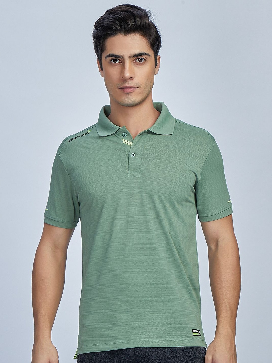 

SPORT SUN Men Dri-FIT Solid Polo Collar T-Shirt, Green