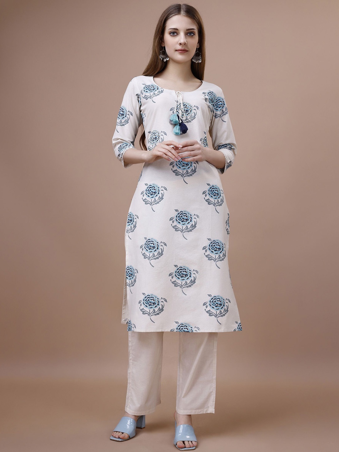 

Ode by House of Pataudi Floral Printed Tie-Up Neck Cotton Straight Kurta, White