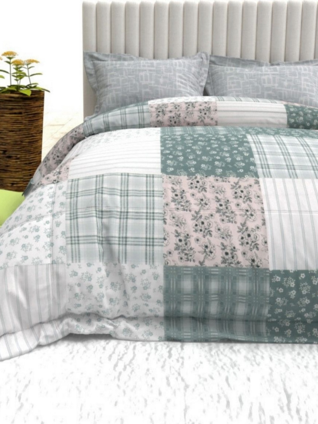 

THE WHITE MOSS White & Green Ethnic Motifs 140 TC Queen Bedsheet with 2 Pillow Covers