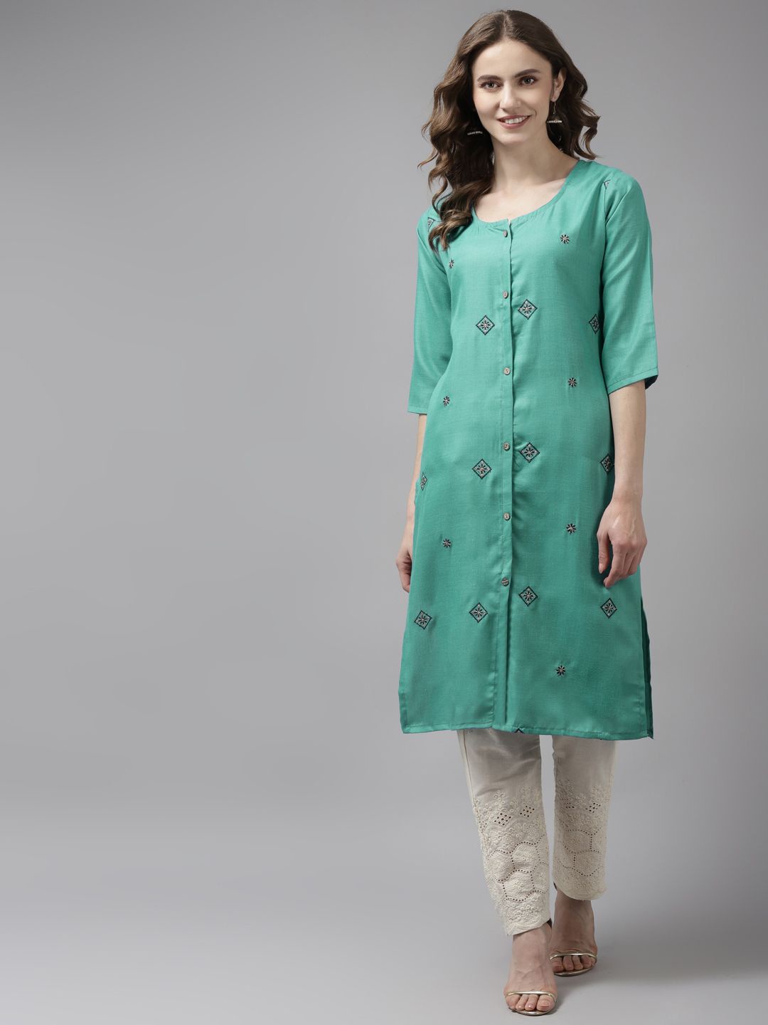 

BAESD Floral Embroidered Thread Work Pure Cotton Straight Kurta, Turquoise blue