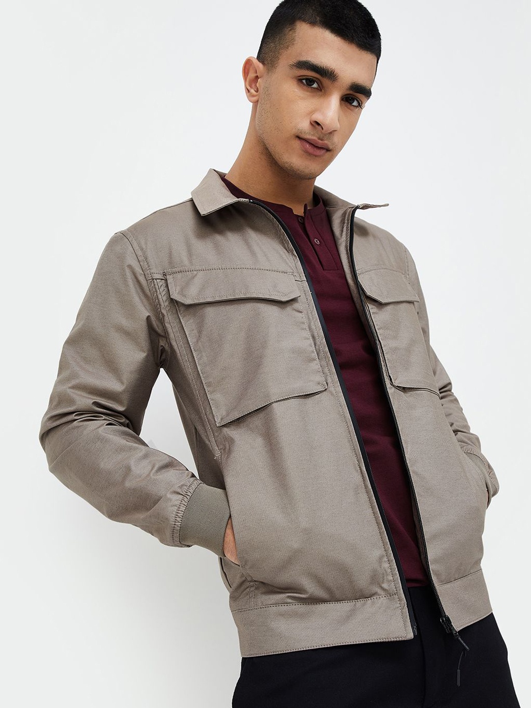 

Bossini Men Colourblocked Longline Bomber Jacket, Khaki