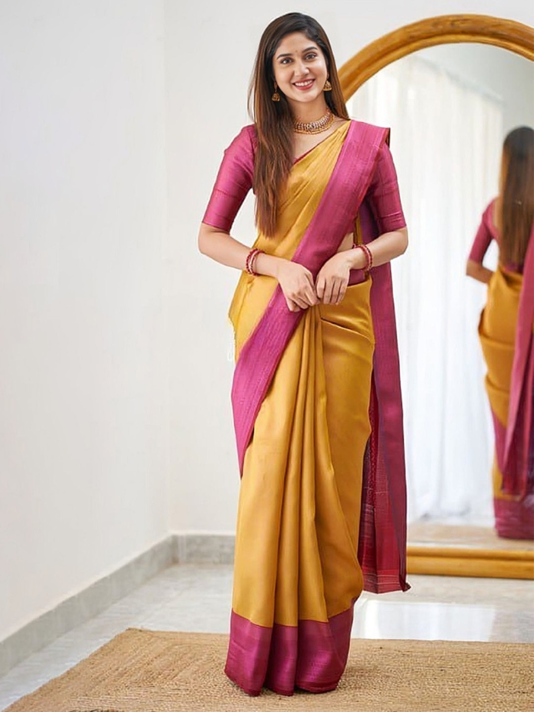 

APNISHA Woven Design Zari Pure Silk Saree, Yellow