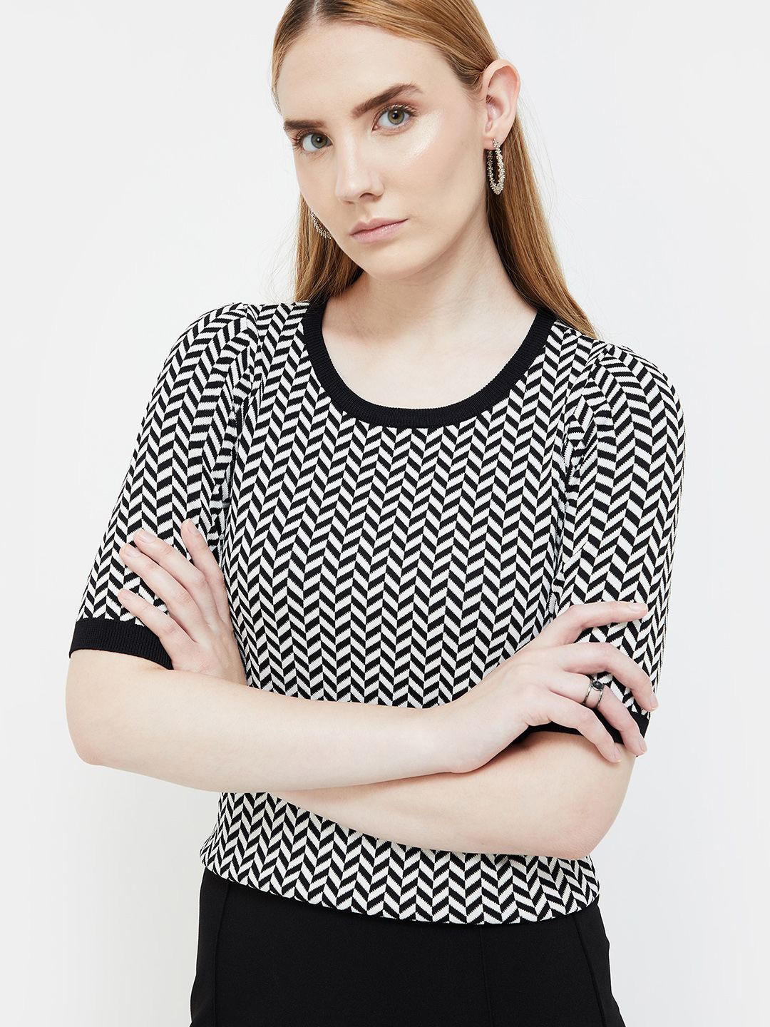 

CODE by Lifestyle Women Geometric Printed Round Neck Top, Black