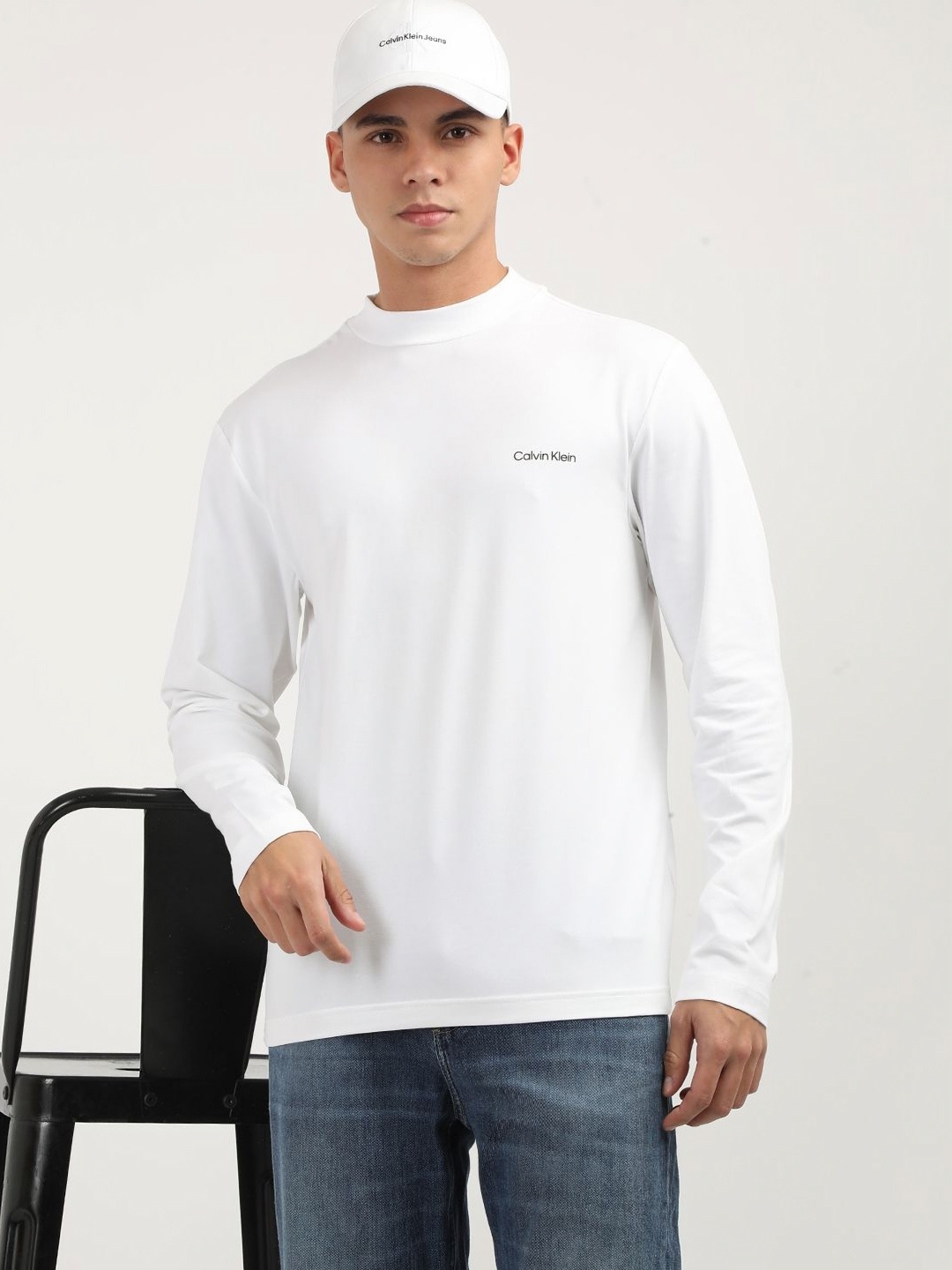 

Calvin Klein Jeans Men High Neck Extended Sleeves Indigo Raw Edge T-shirt, White