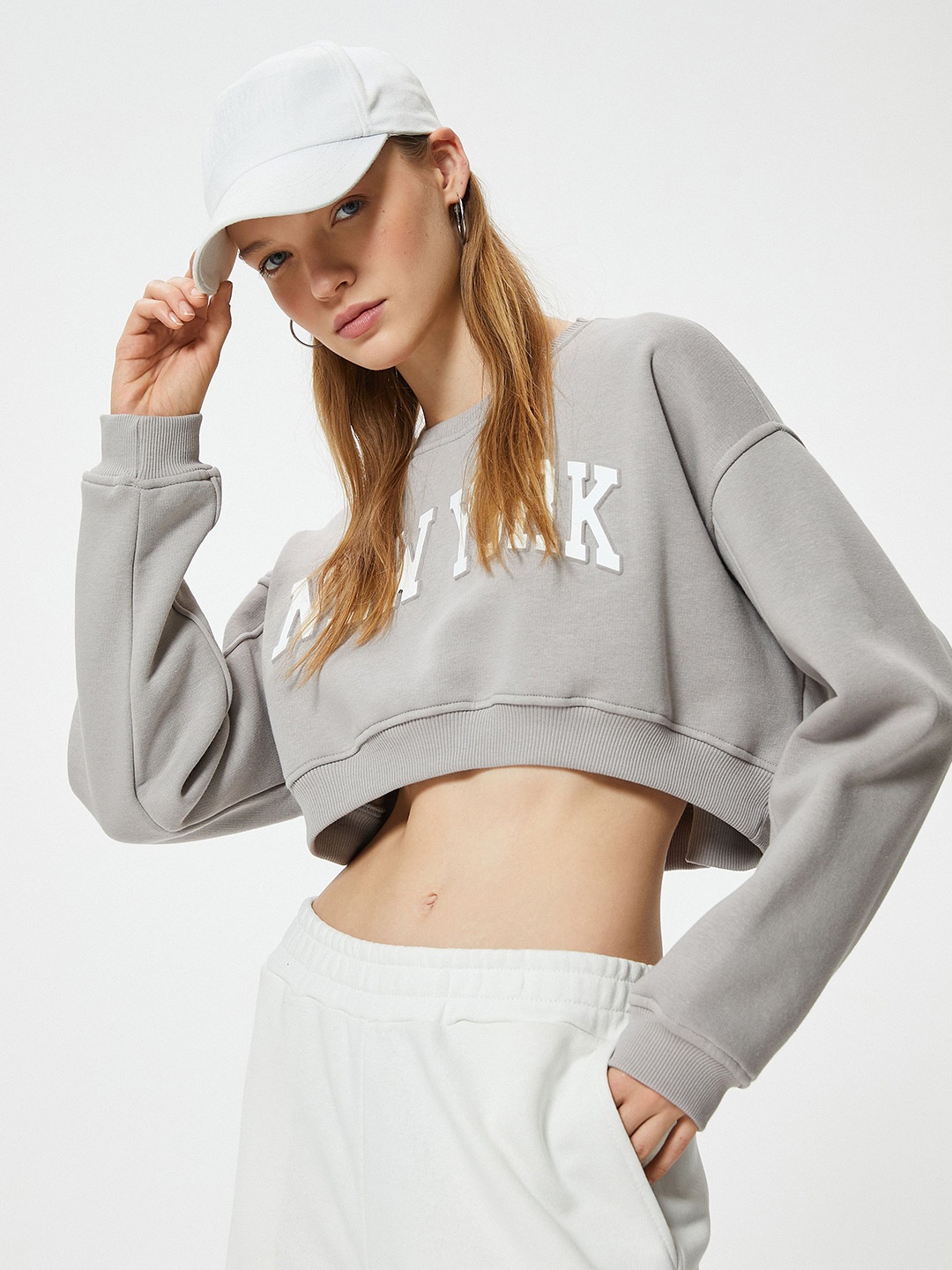 

Koton Women Typography Printed Crop Sweatshirt, Grey