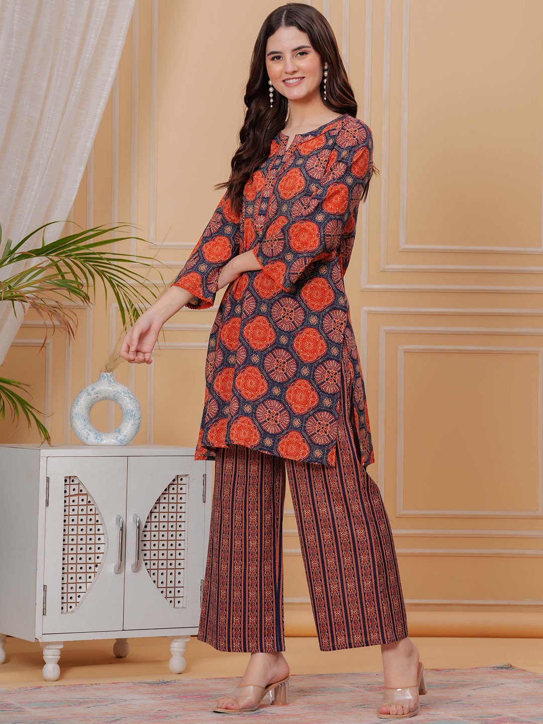 

Mizaz Ethnic Motifs Printed Pure Cotton Tunic & Trouser, Navy blue