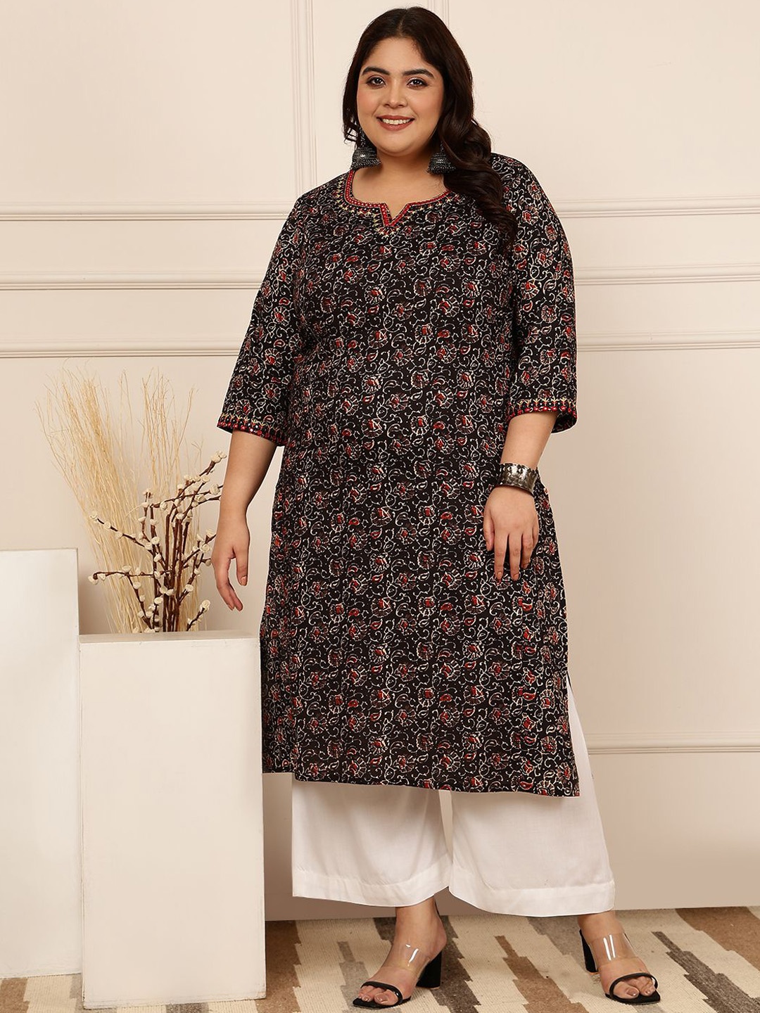 

GULMOHAR JAIPUR Plus Size Floral Printed Jaipur Cotton Straight Kurta, Black