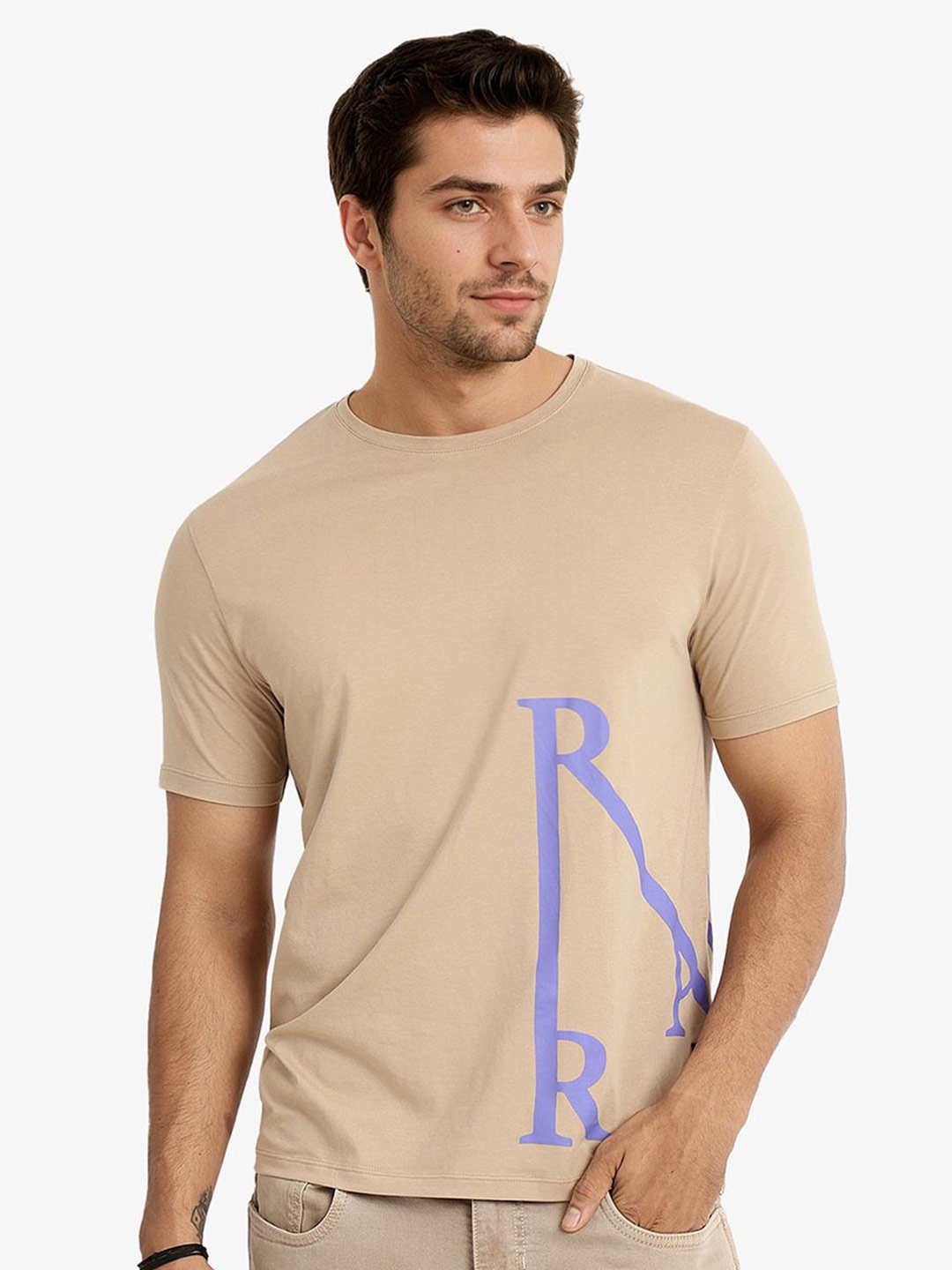 

RARE RABBIT Men Drop-Shoulder Sleeves Raw Edge T-shirt, Beige