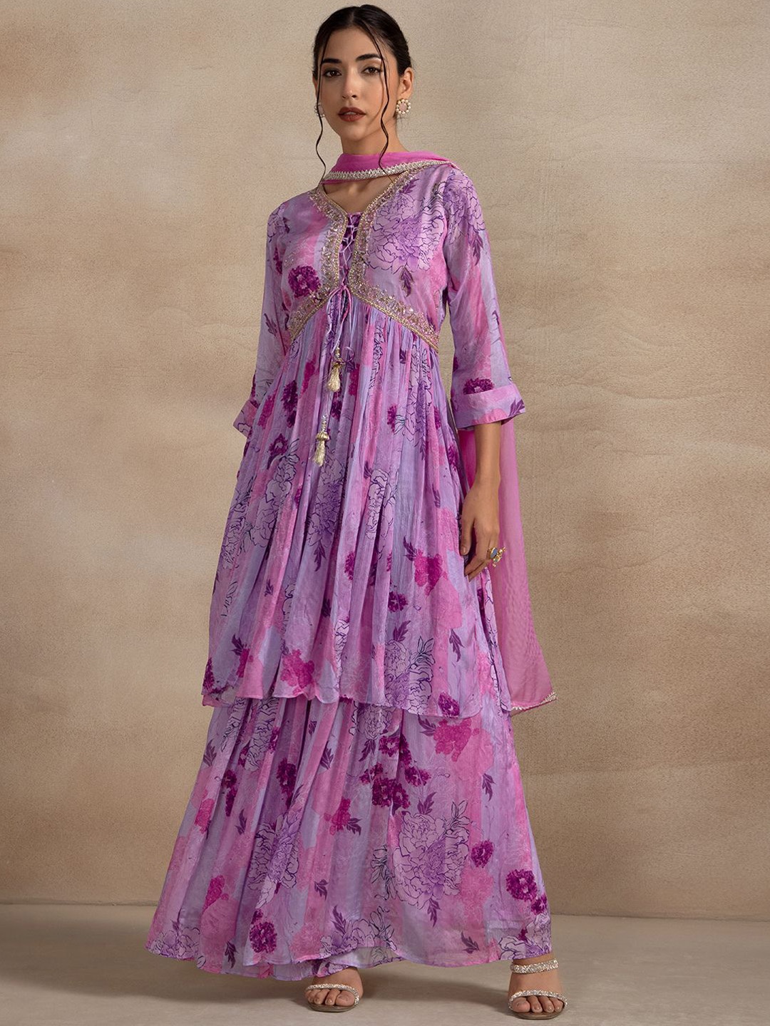 

Rang by Indya Women Floral Printed Empire Kurta with Sharara & With Dupatta, Pink