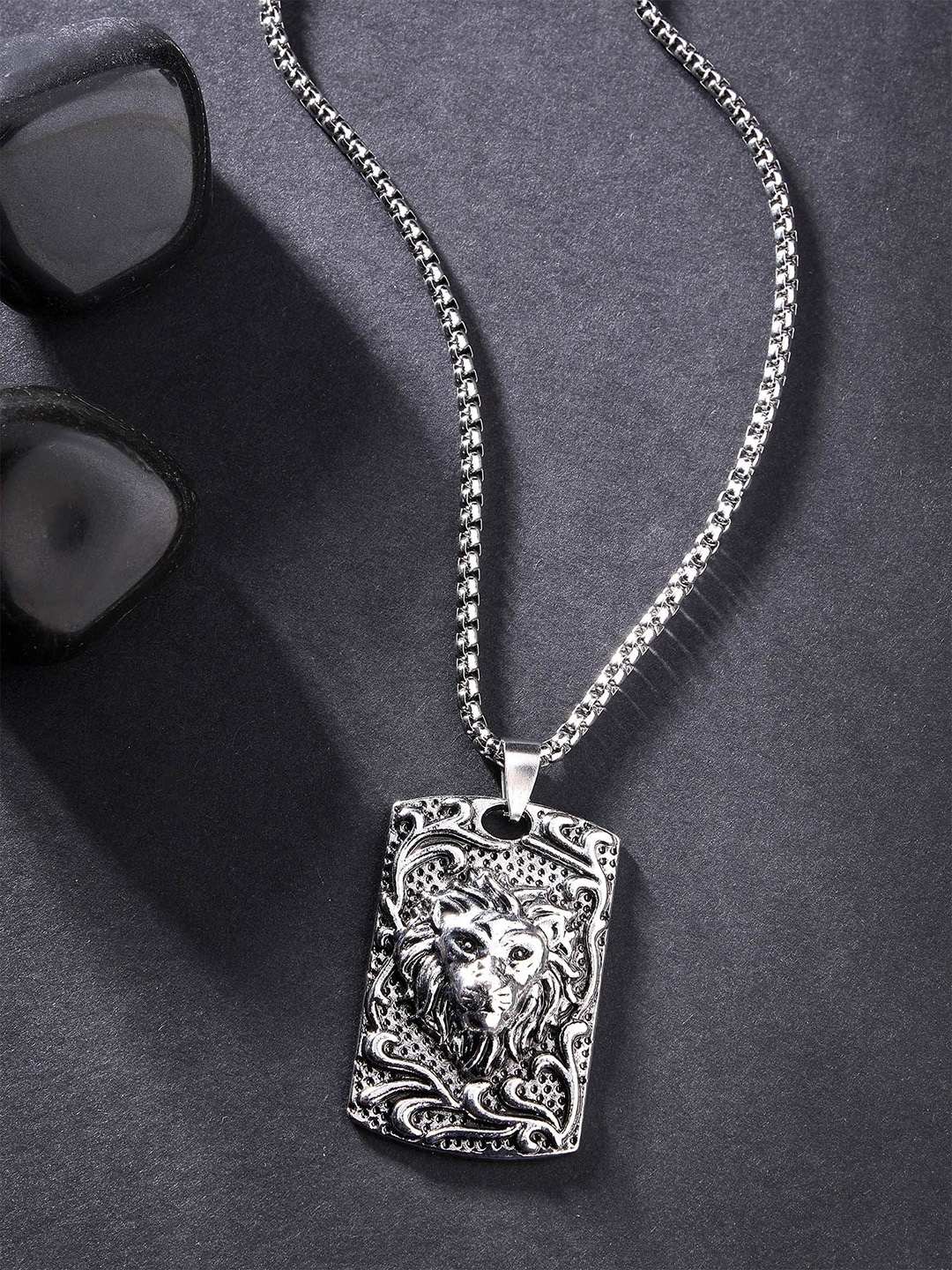 

Bohey by KARATCART Silver-Plated Animal Shaped Pendants with Chains