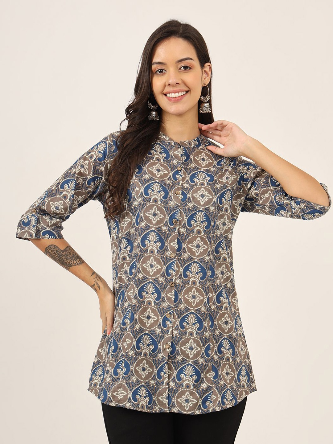 

KALINI Women Abstract Printed Mandarin Collar Cotton Top, Blue