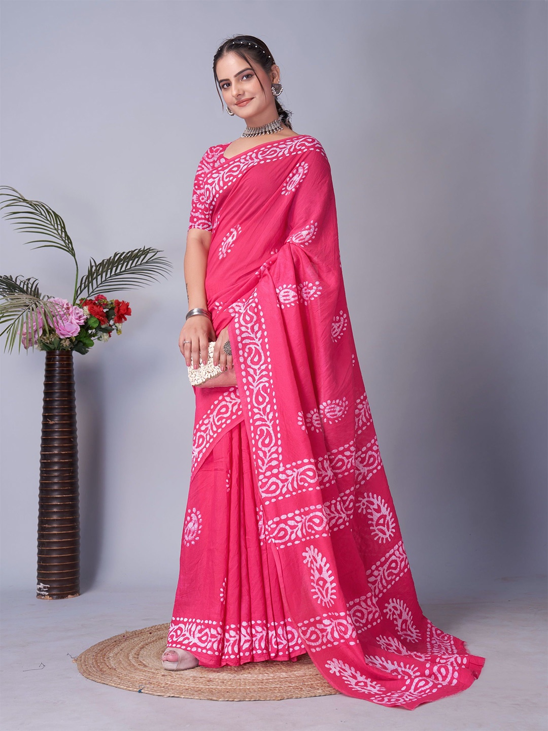 

V3 FASHION STUDIO Batik Pure Cotton Jamdani Saree, Pink